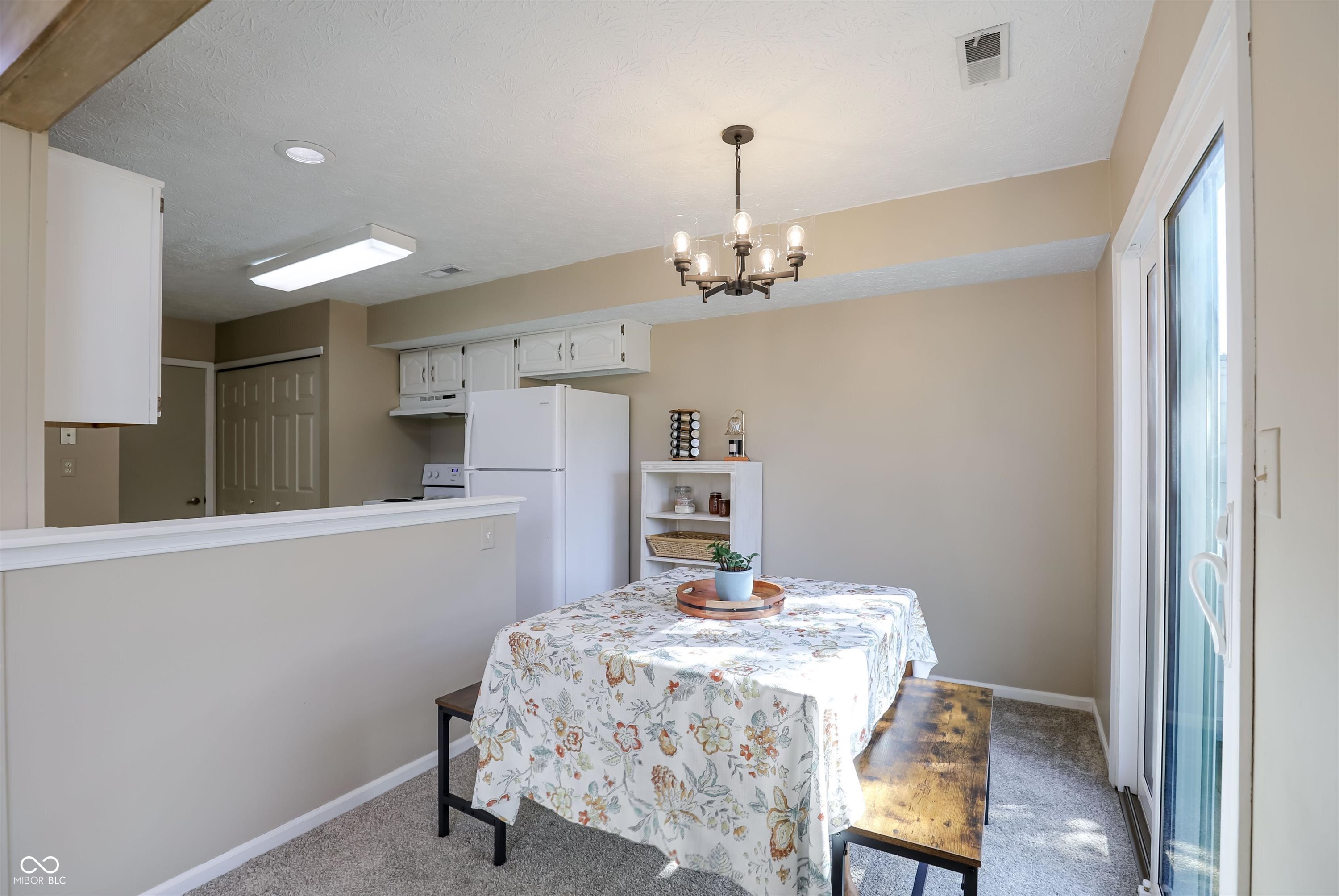 9457 Bridgewater Circle