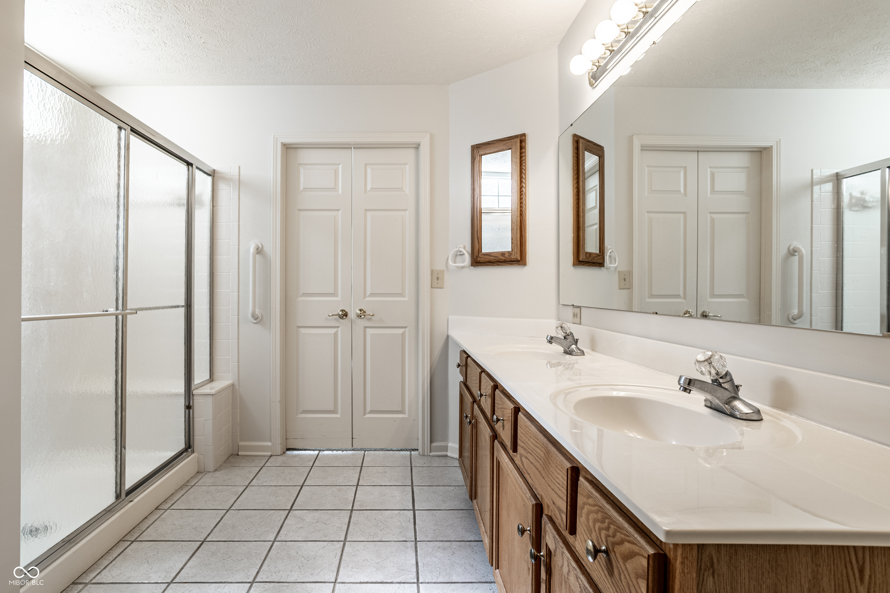 3587 Seminole Drive