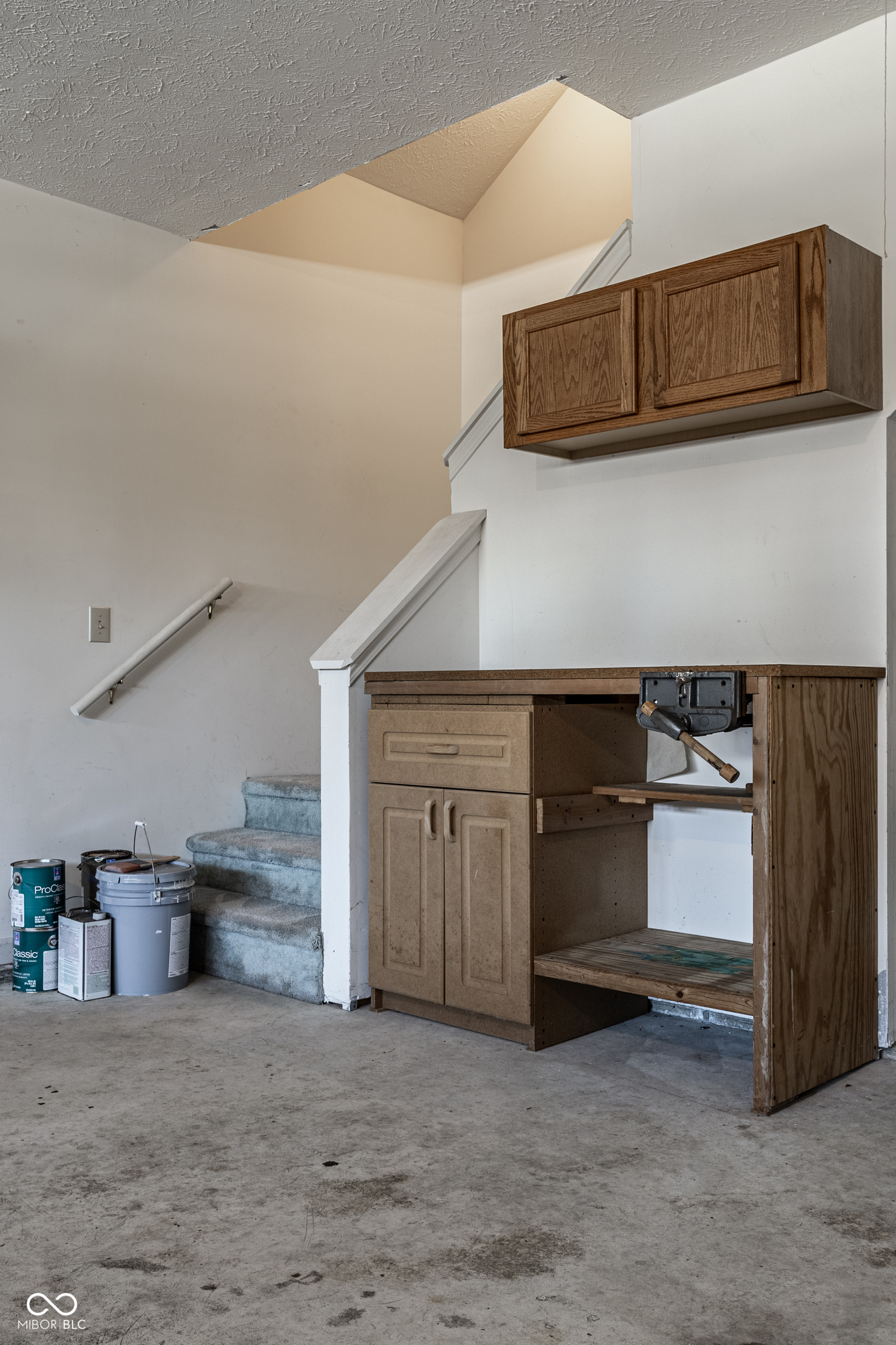 3587 Seminole Drive