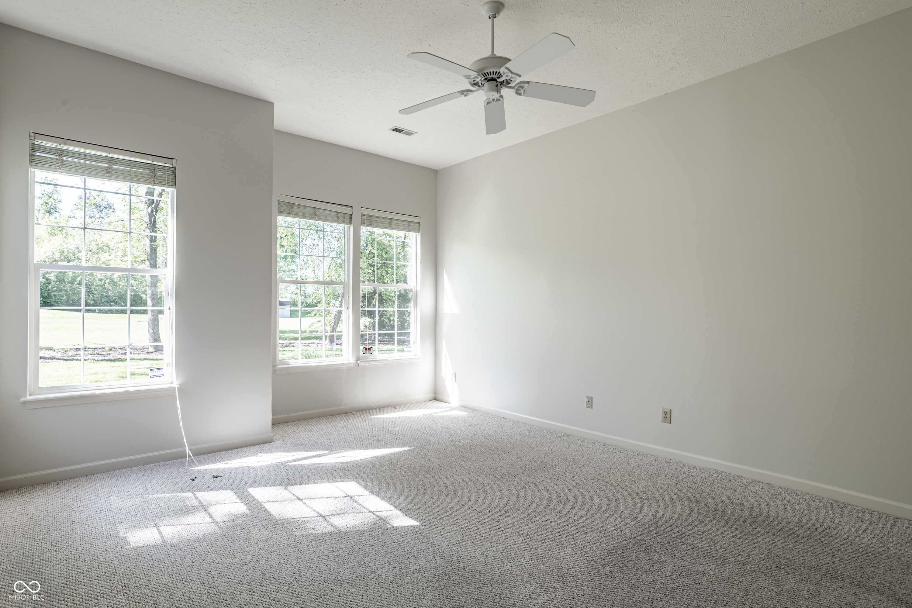 3587 Seminole Drive
