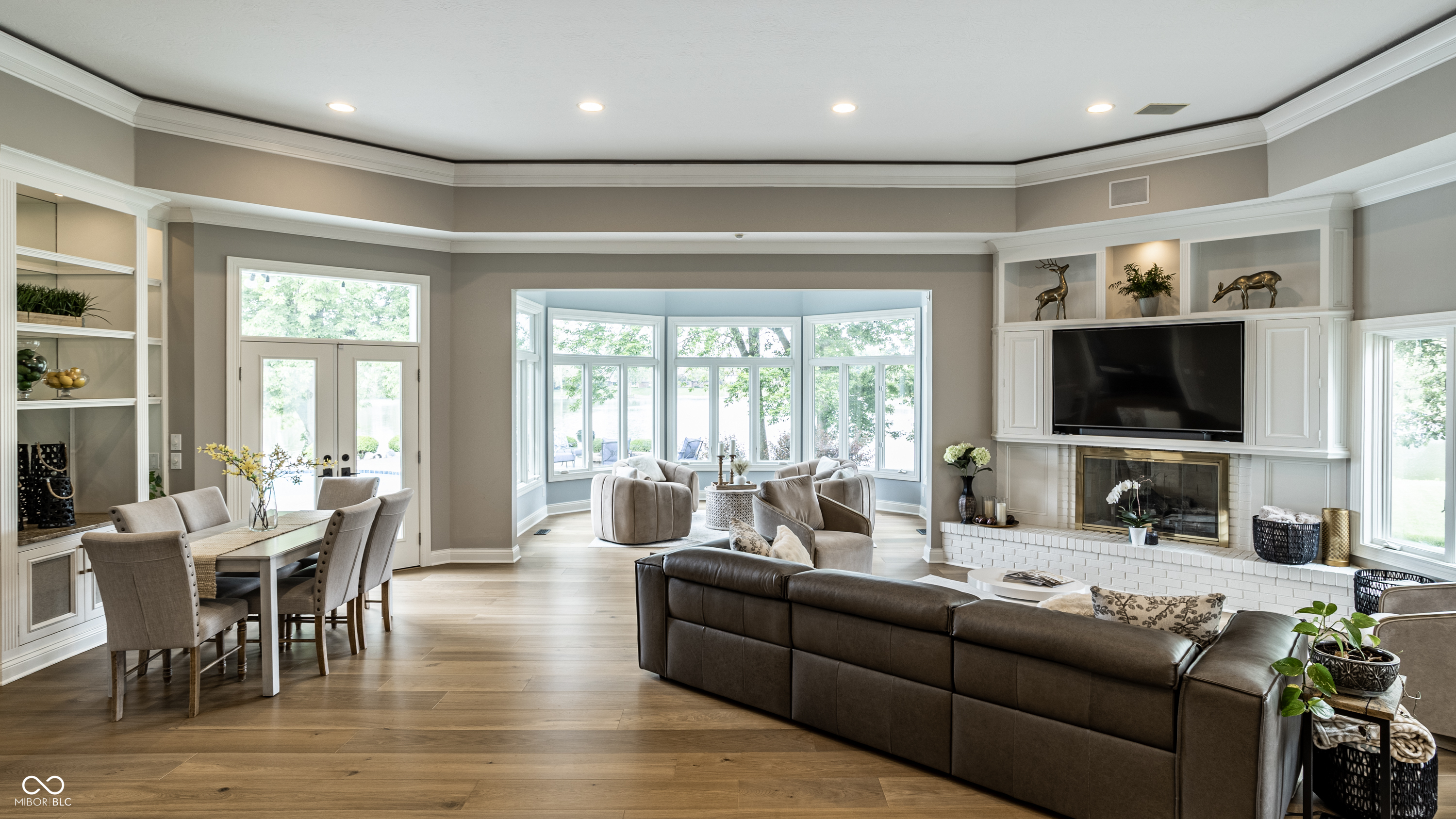 5876 Lake Kessler Court