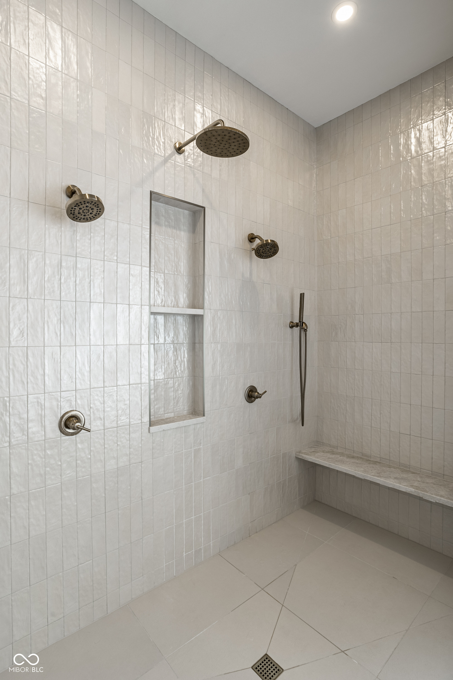 5876 Lake Kessler Court