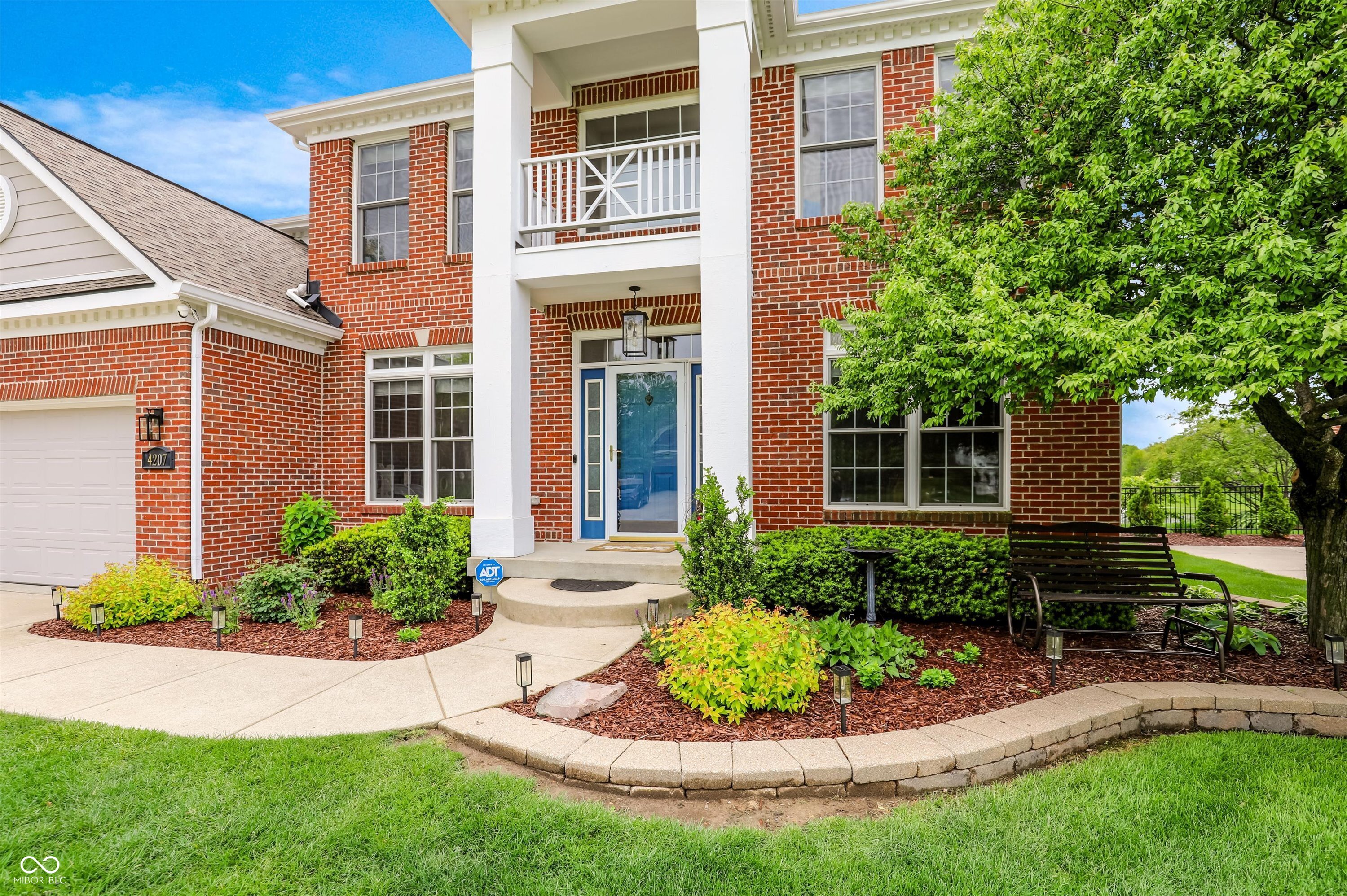 4207 Honeysuckle Lane