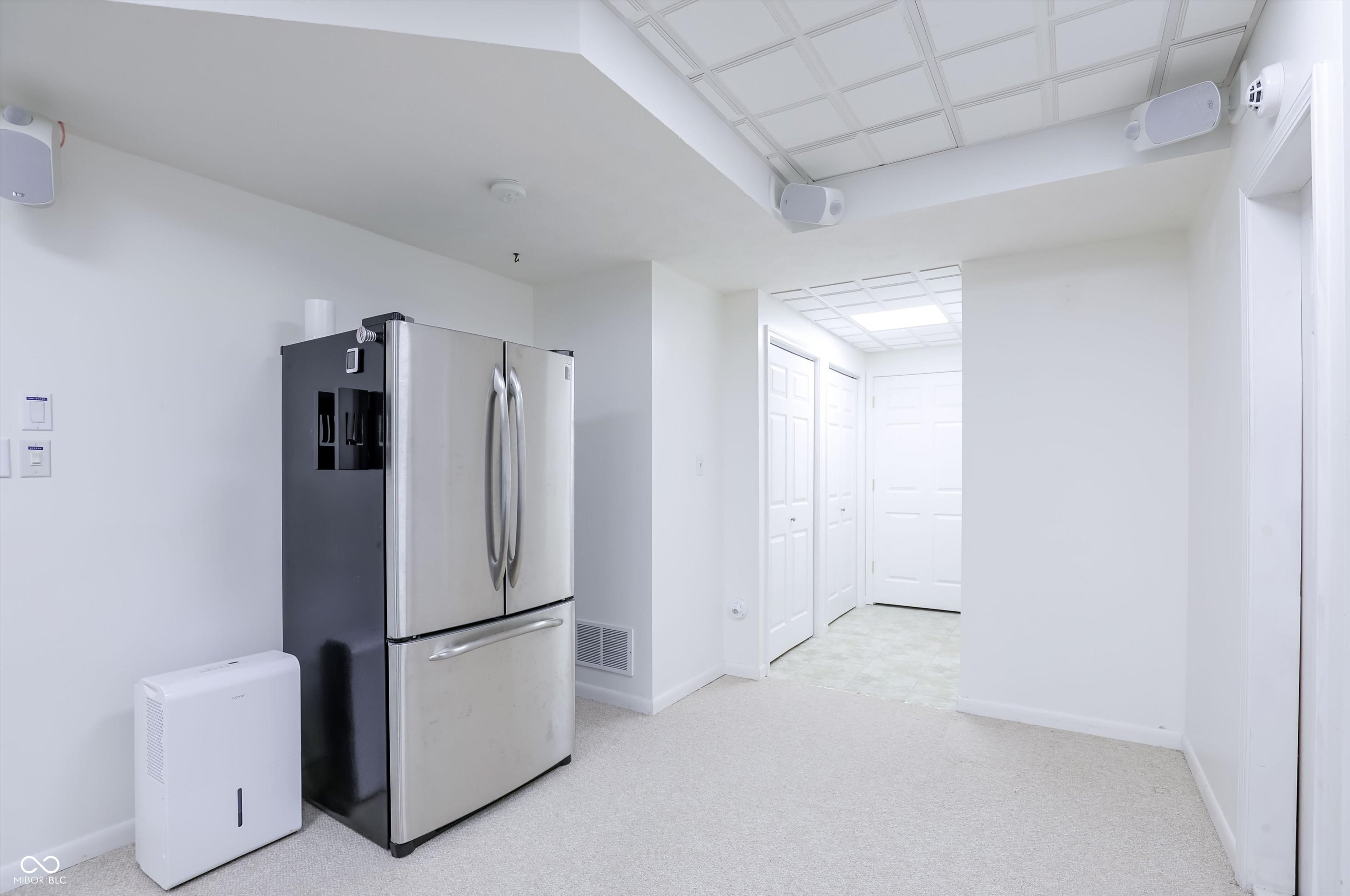 4207 Honeysuckle Lane