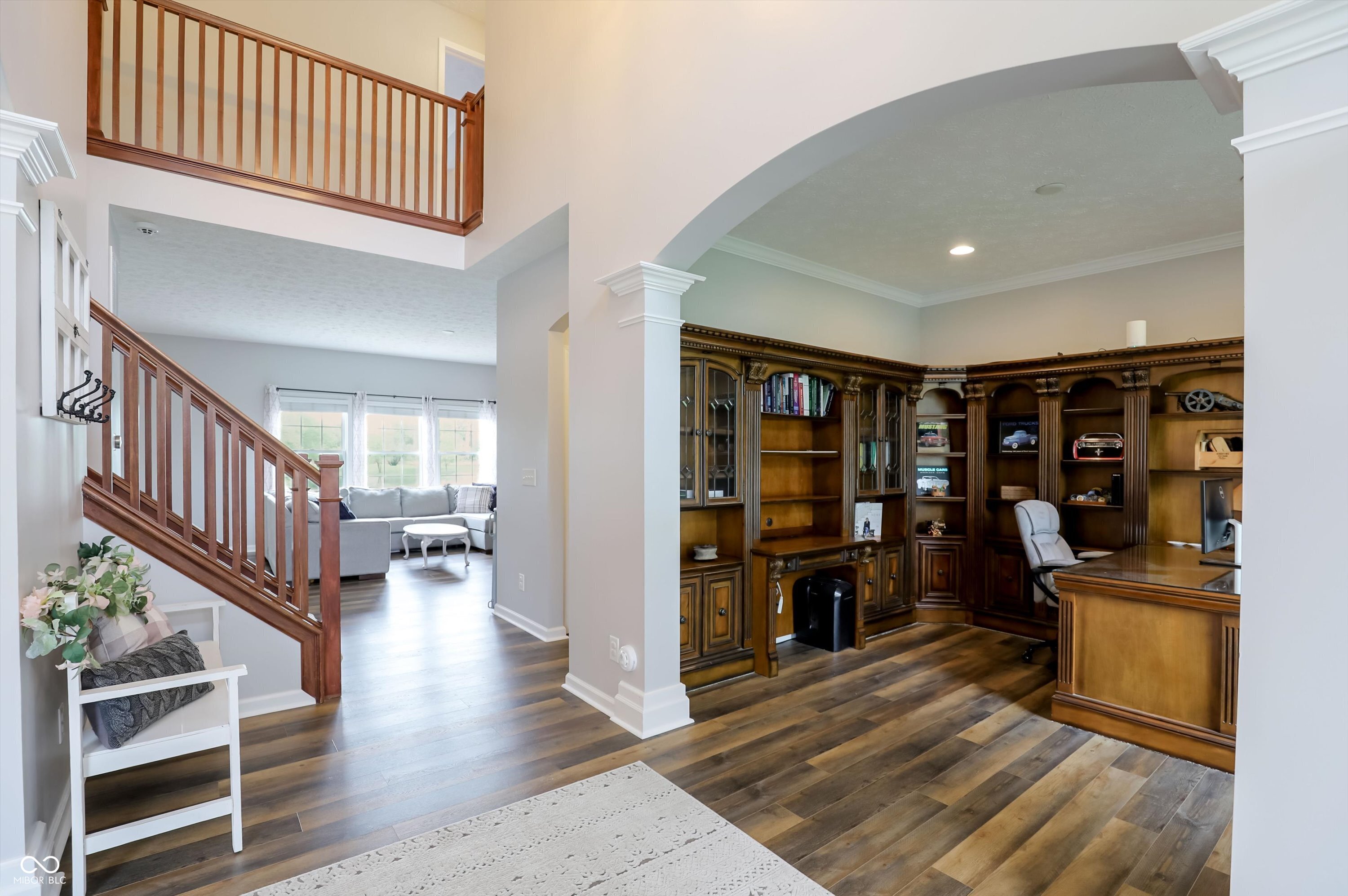 4207 Honeysuckle Lane