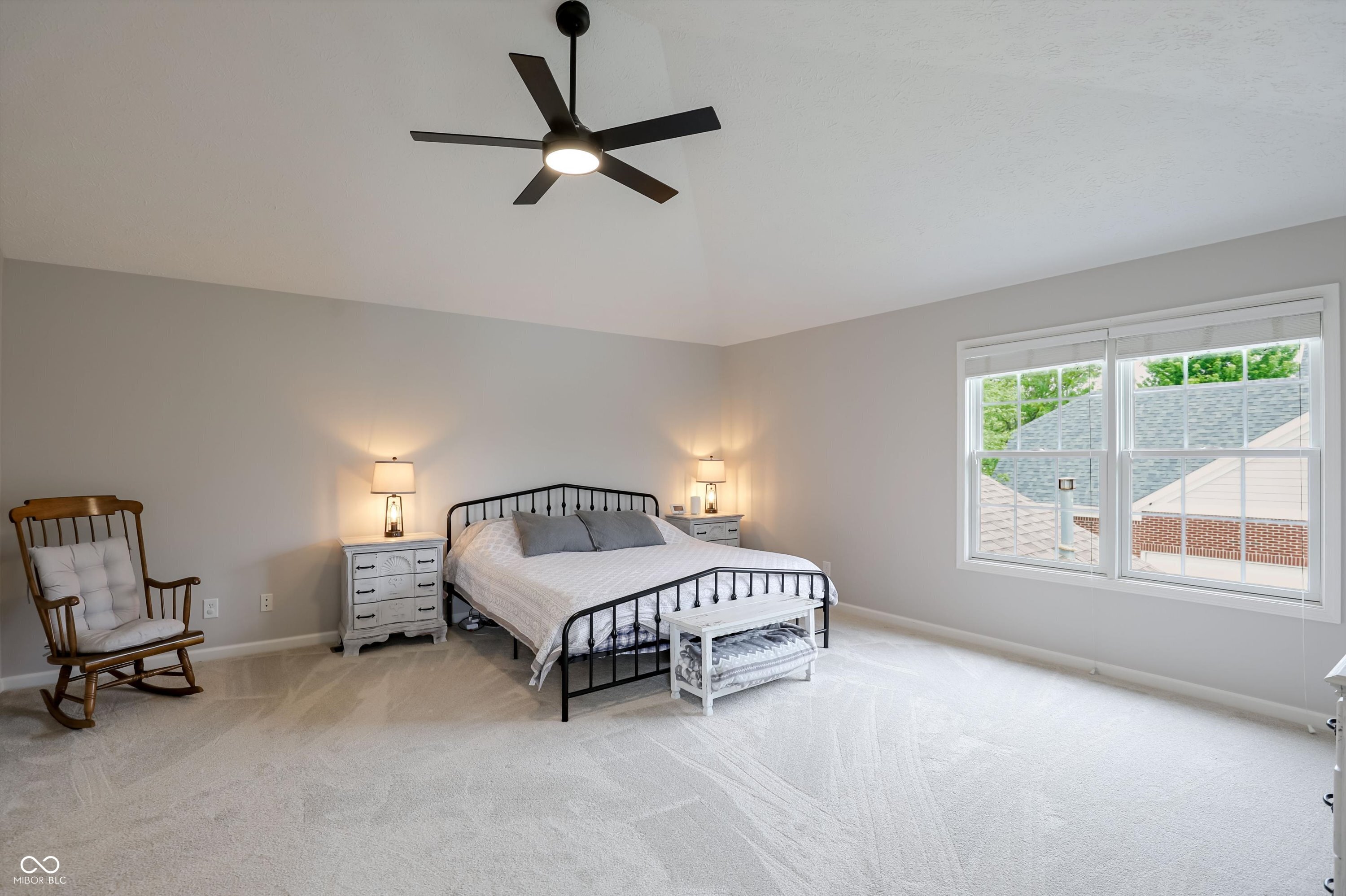 4207 Honeysuckle Lane