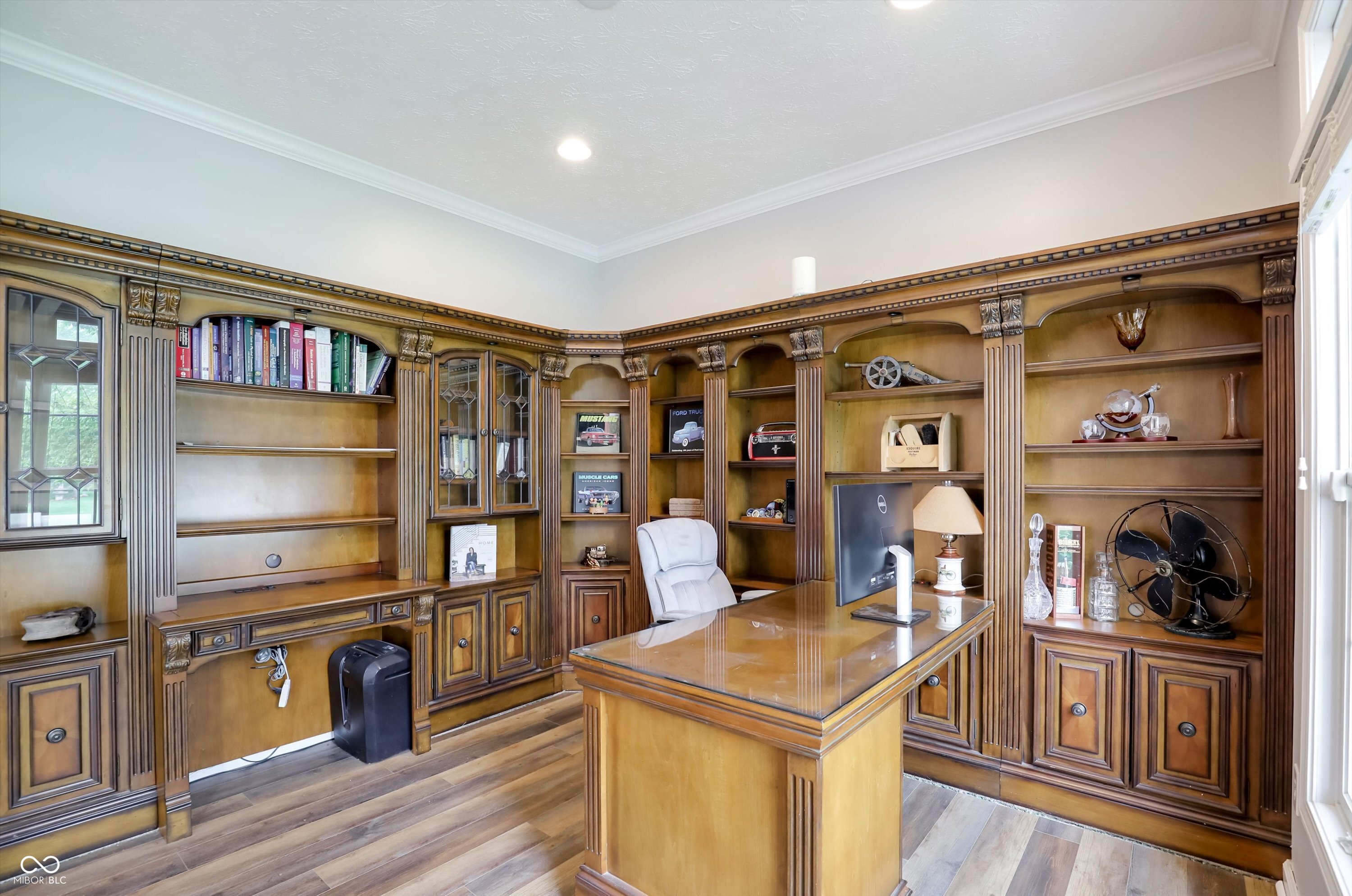 4207 Honeysuckle Lane