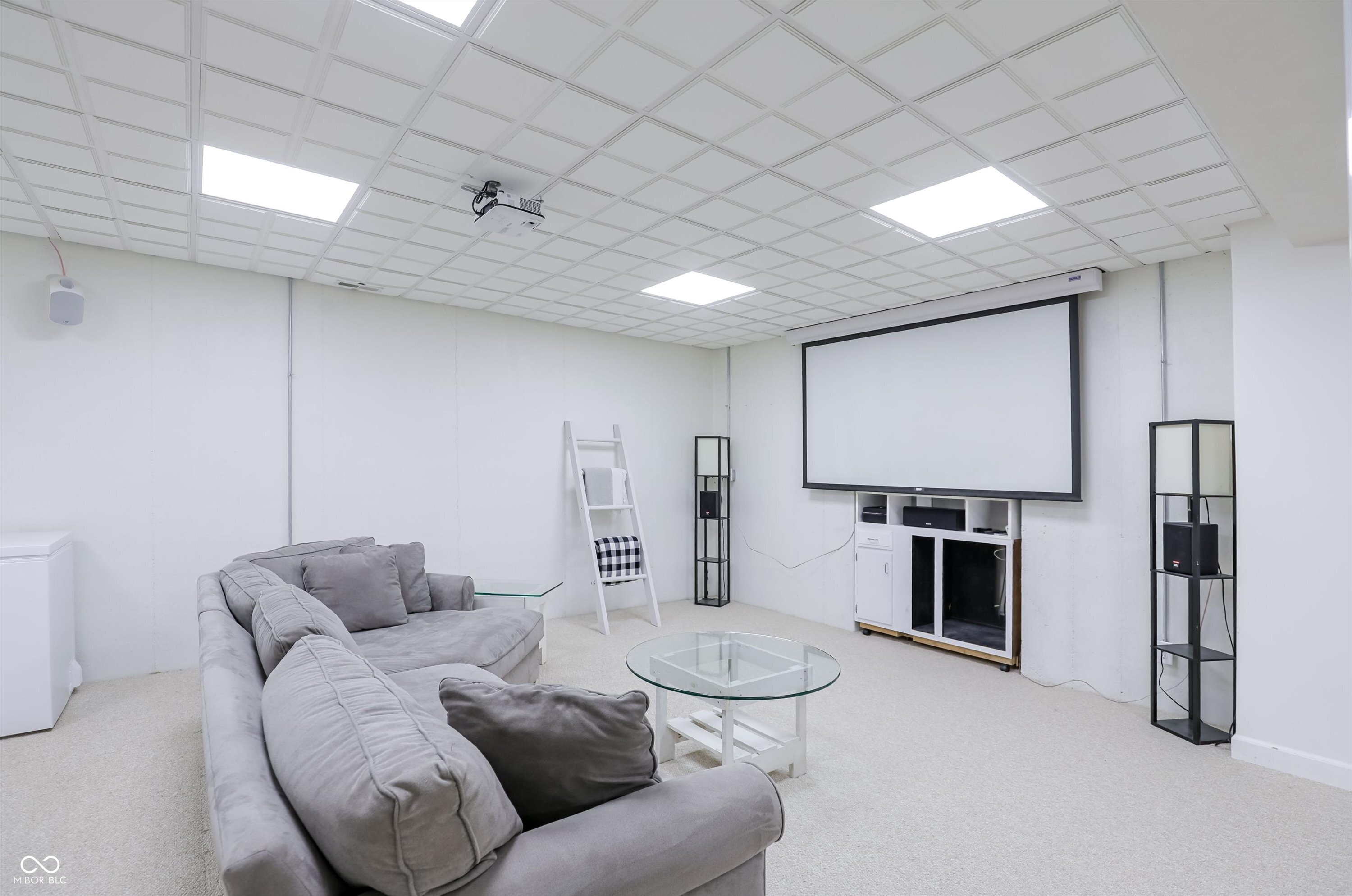 4207 Honeysuckle Lane