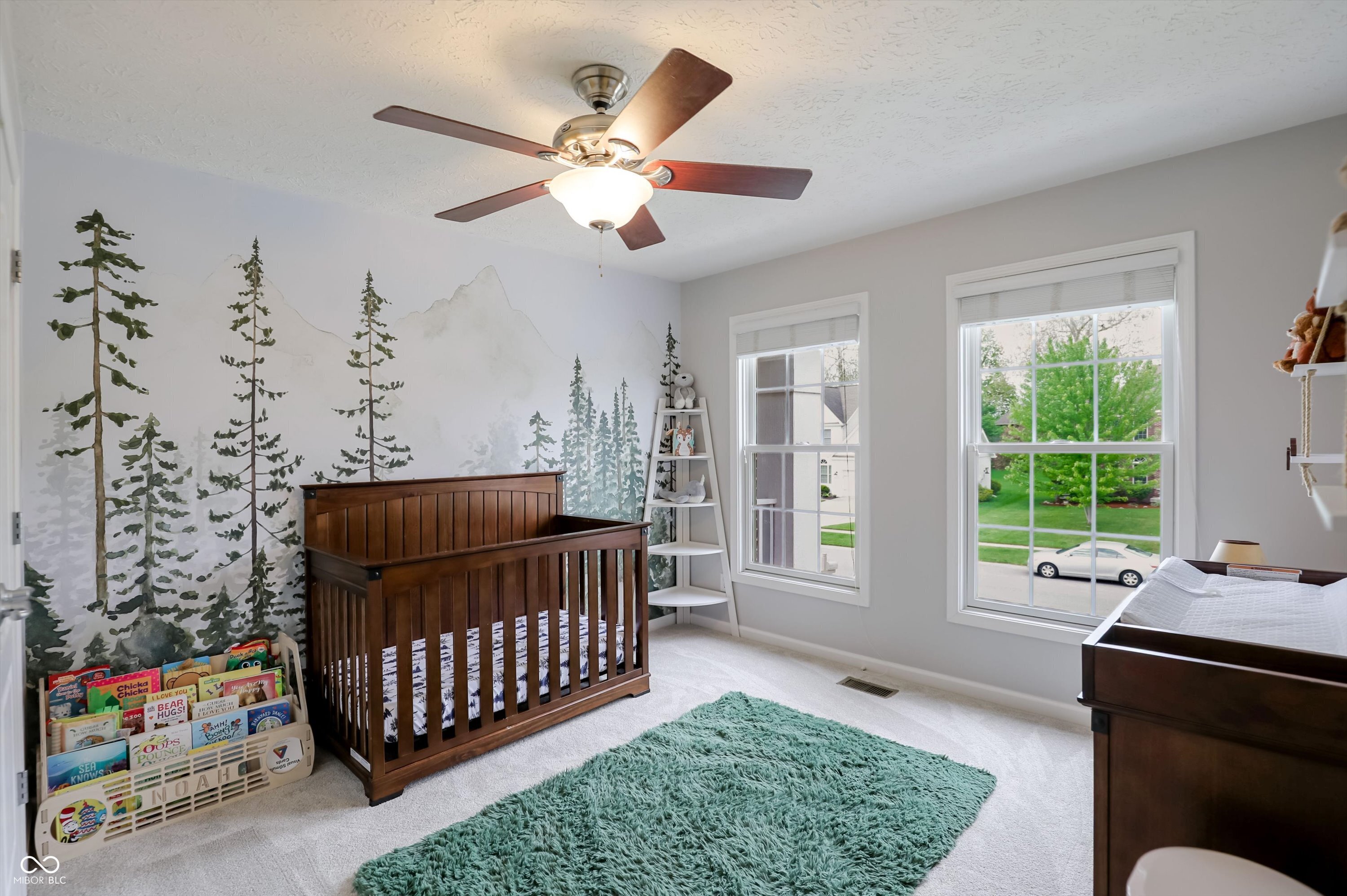 4207 Honeysuckle Lane
