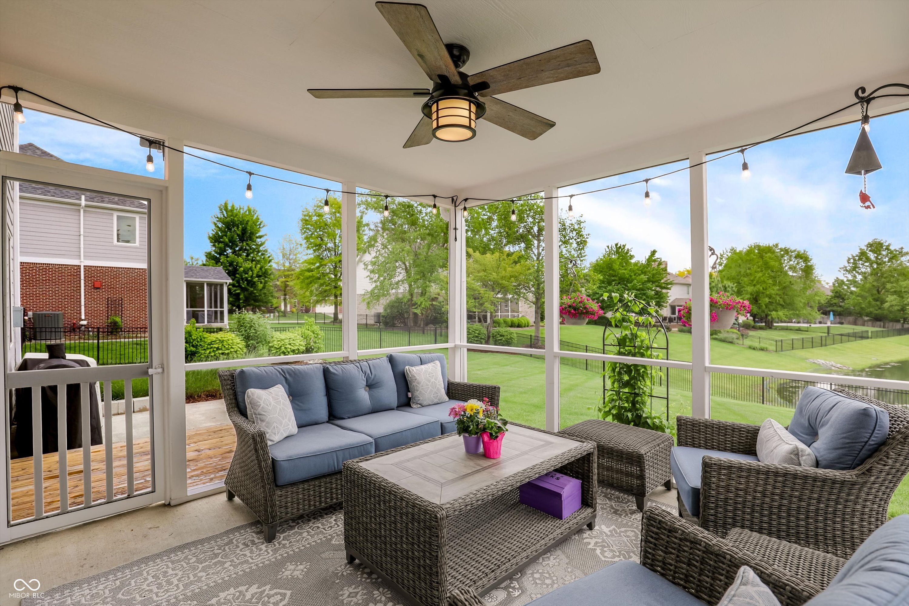 4207 Honeysuckle Lane