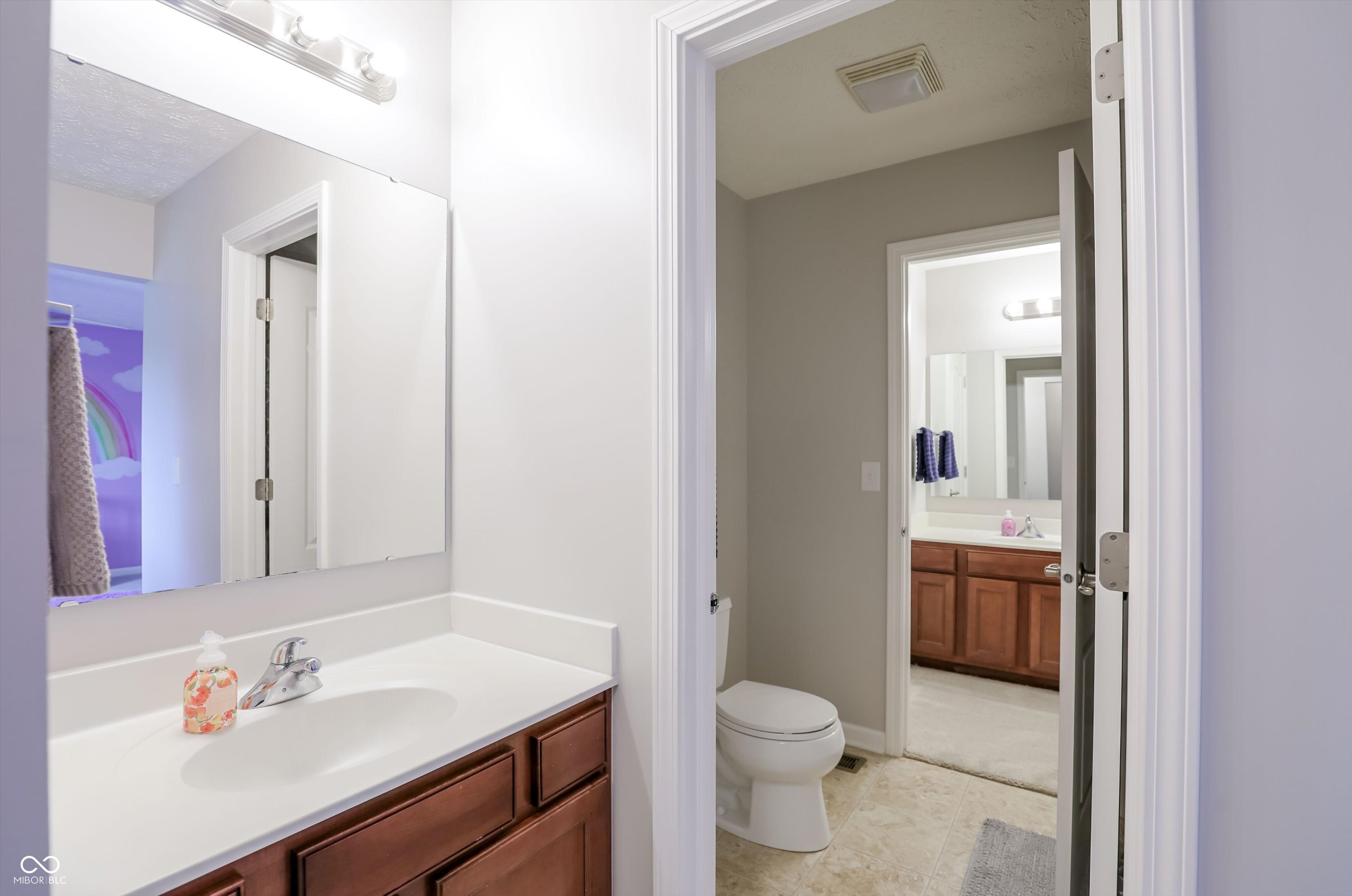 4207 Honeysuckle Lane