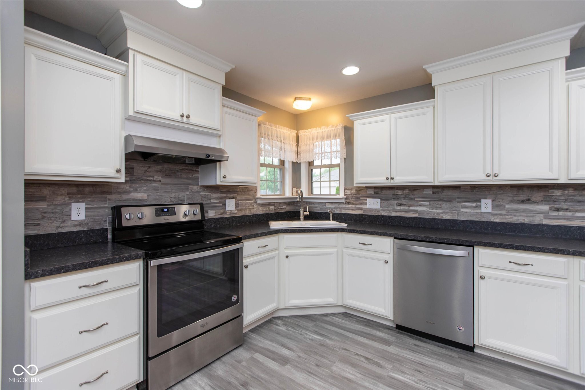 5006 Coventry Park Circle