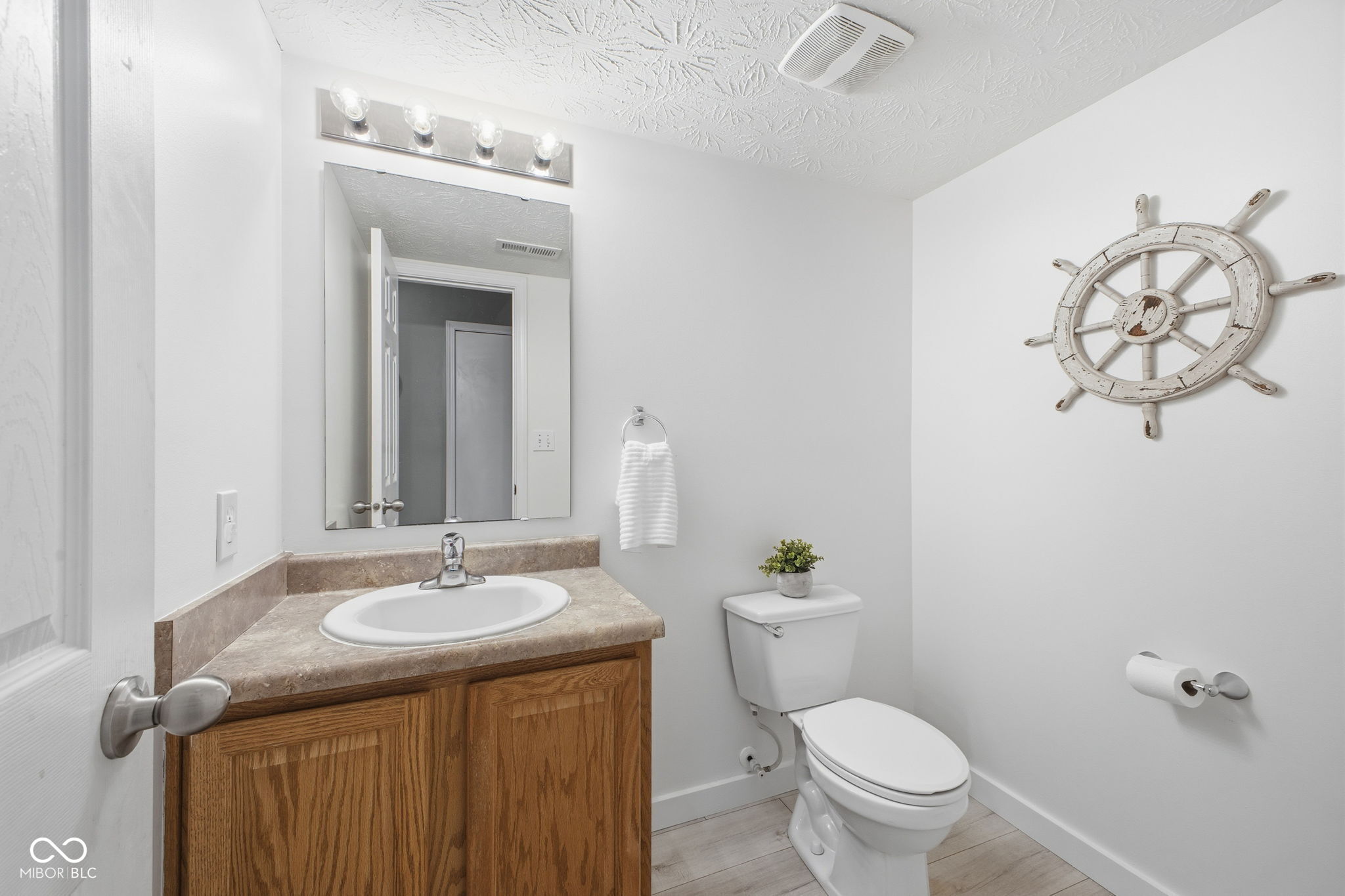 13804 Black Canyon Court