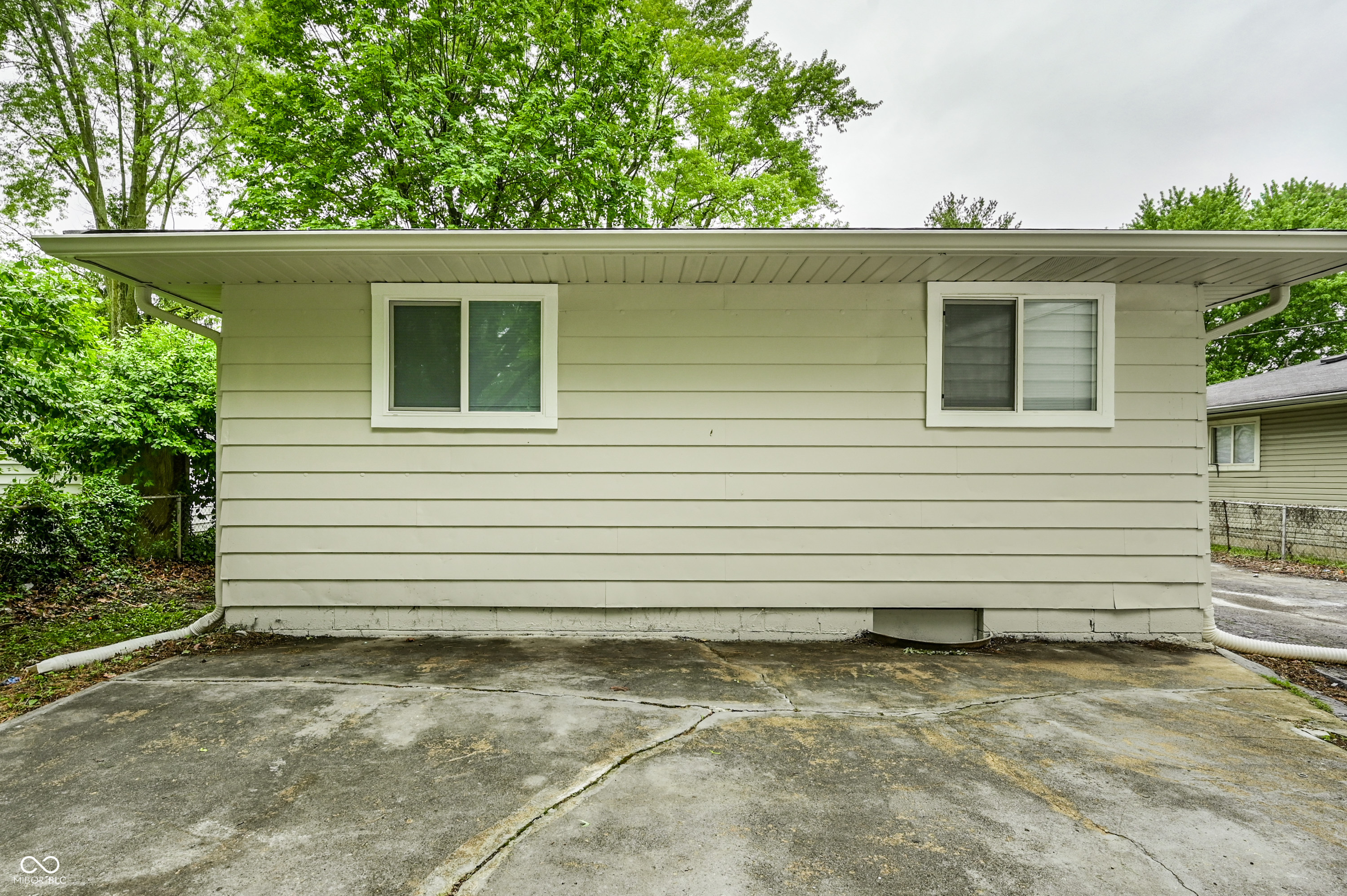 737 Temperance Avenue