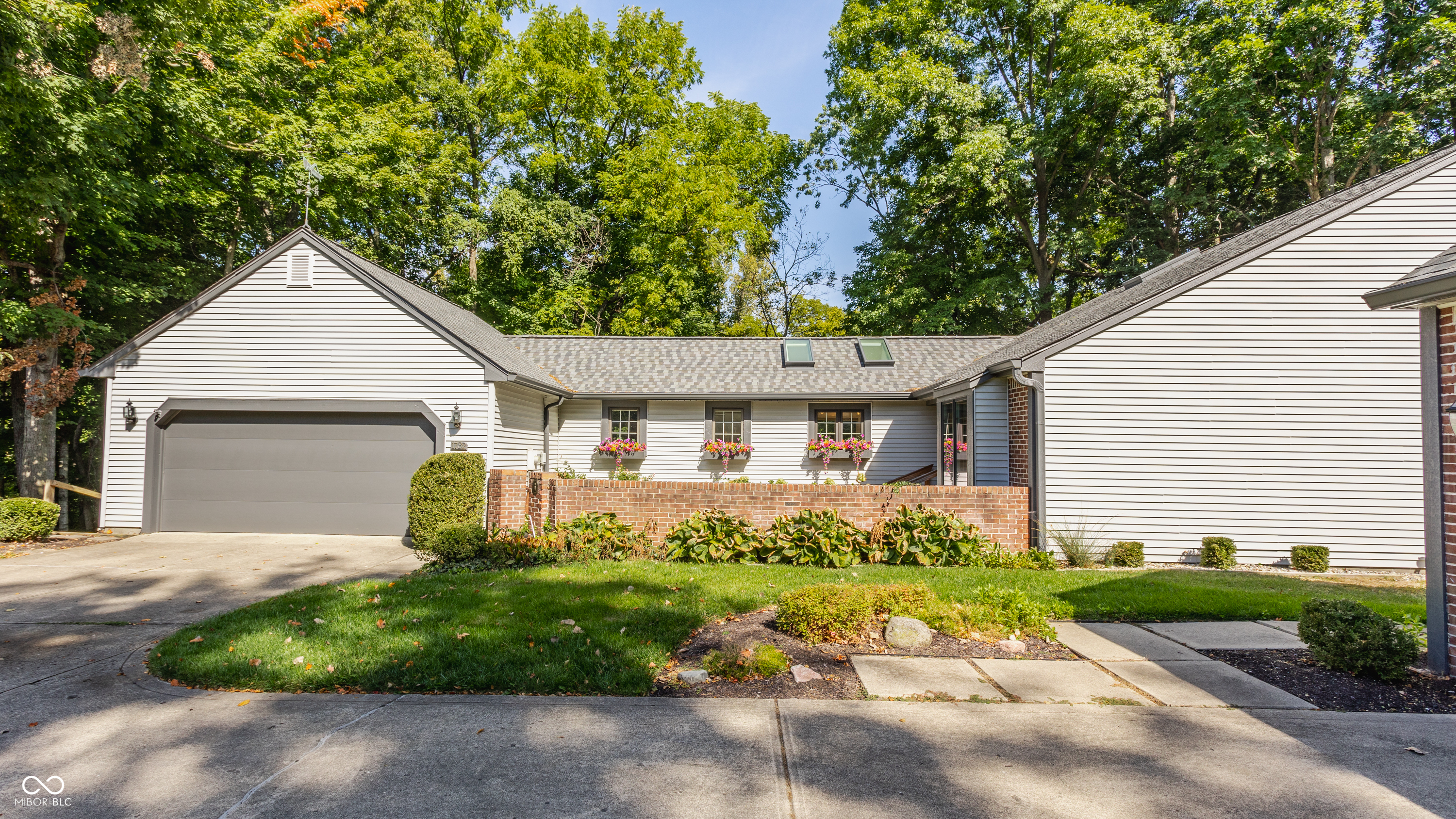 1732 Creekside Lane W