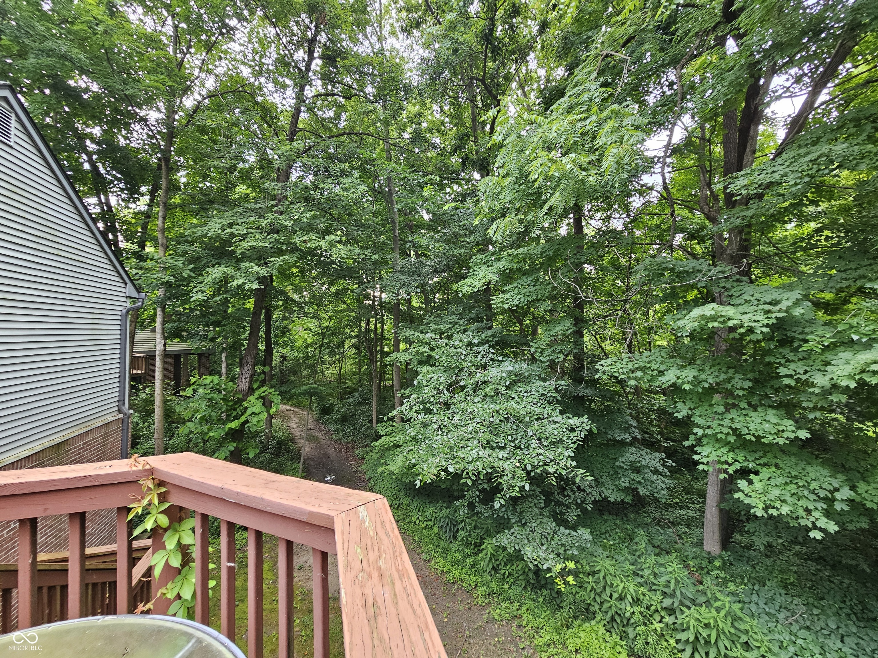 1732 Creekside Lane W