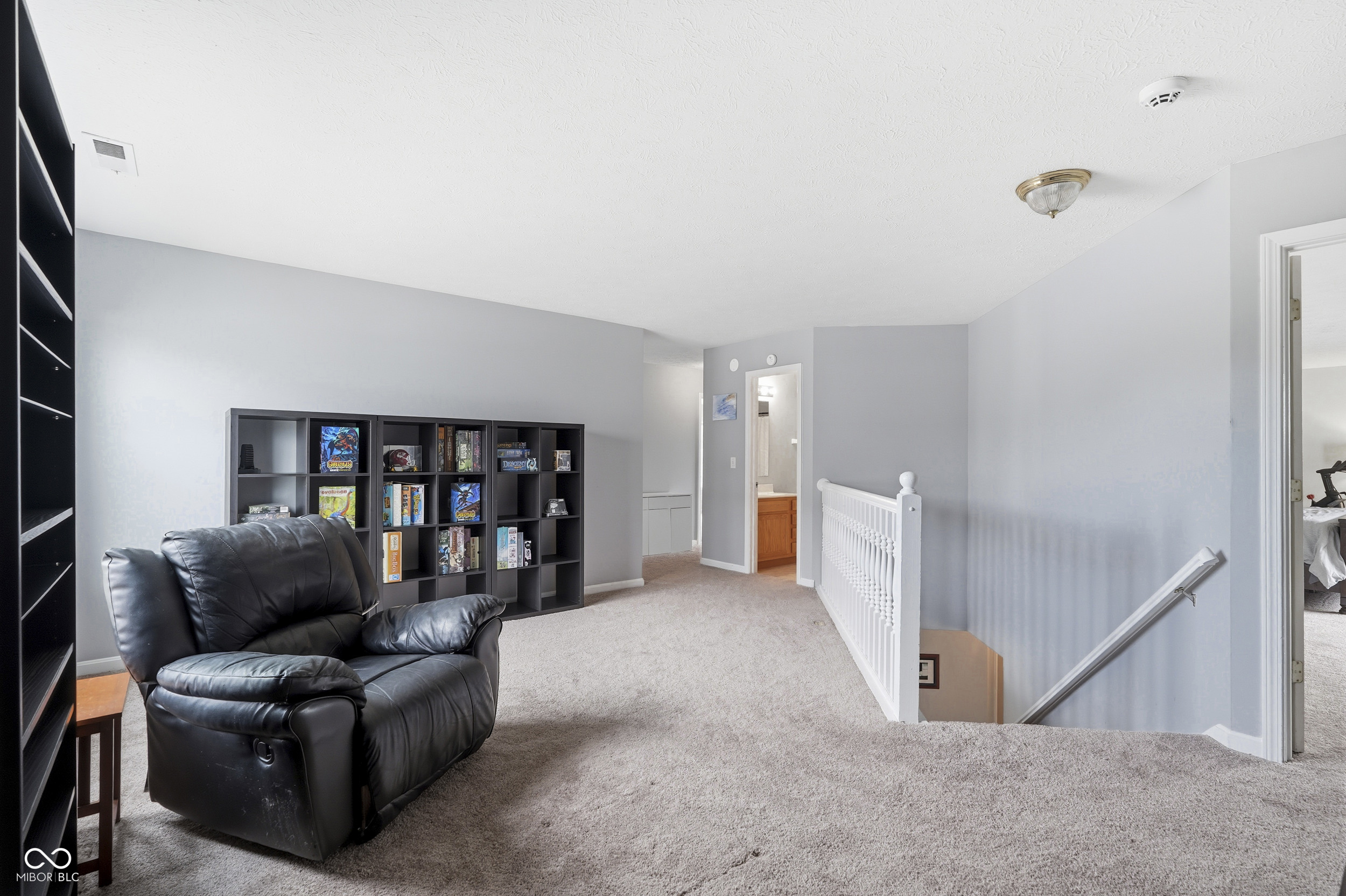 3915 Rosefinch Circle