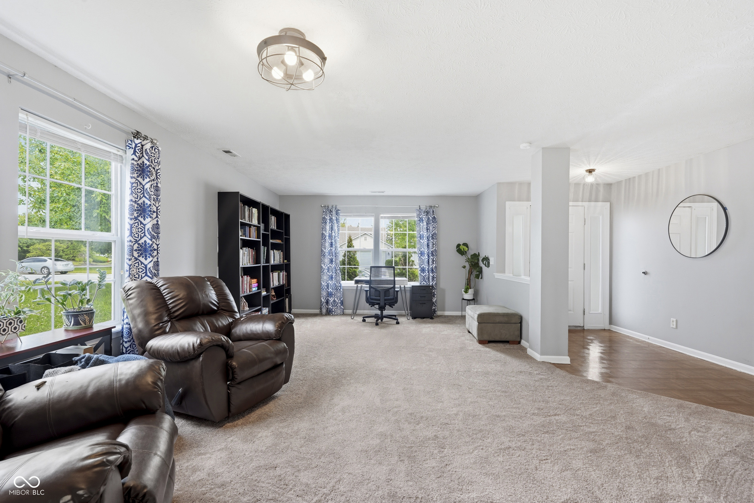 3915 Rosefinch Circle