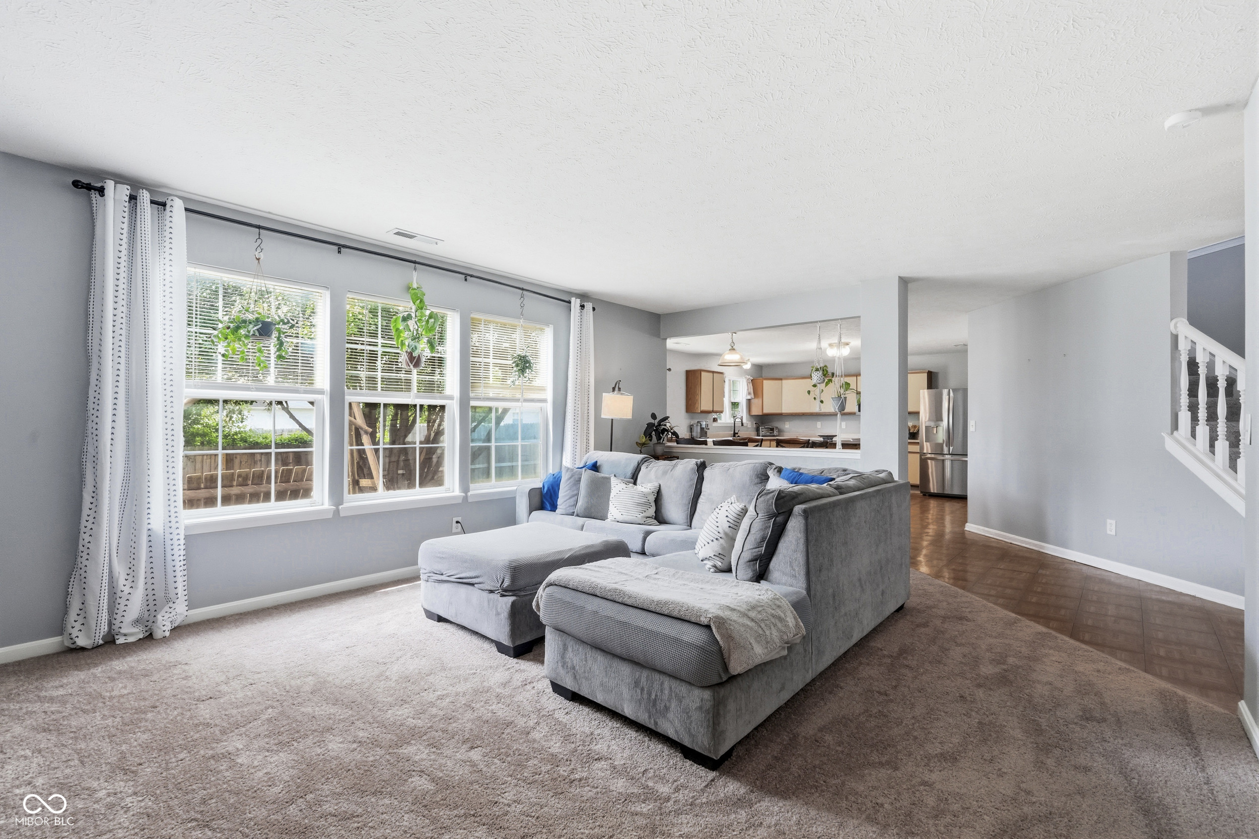 3915 Rosefinch Circle