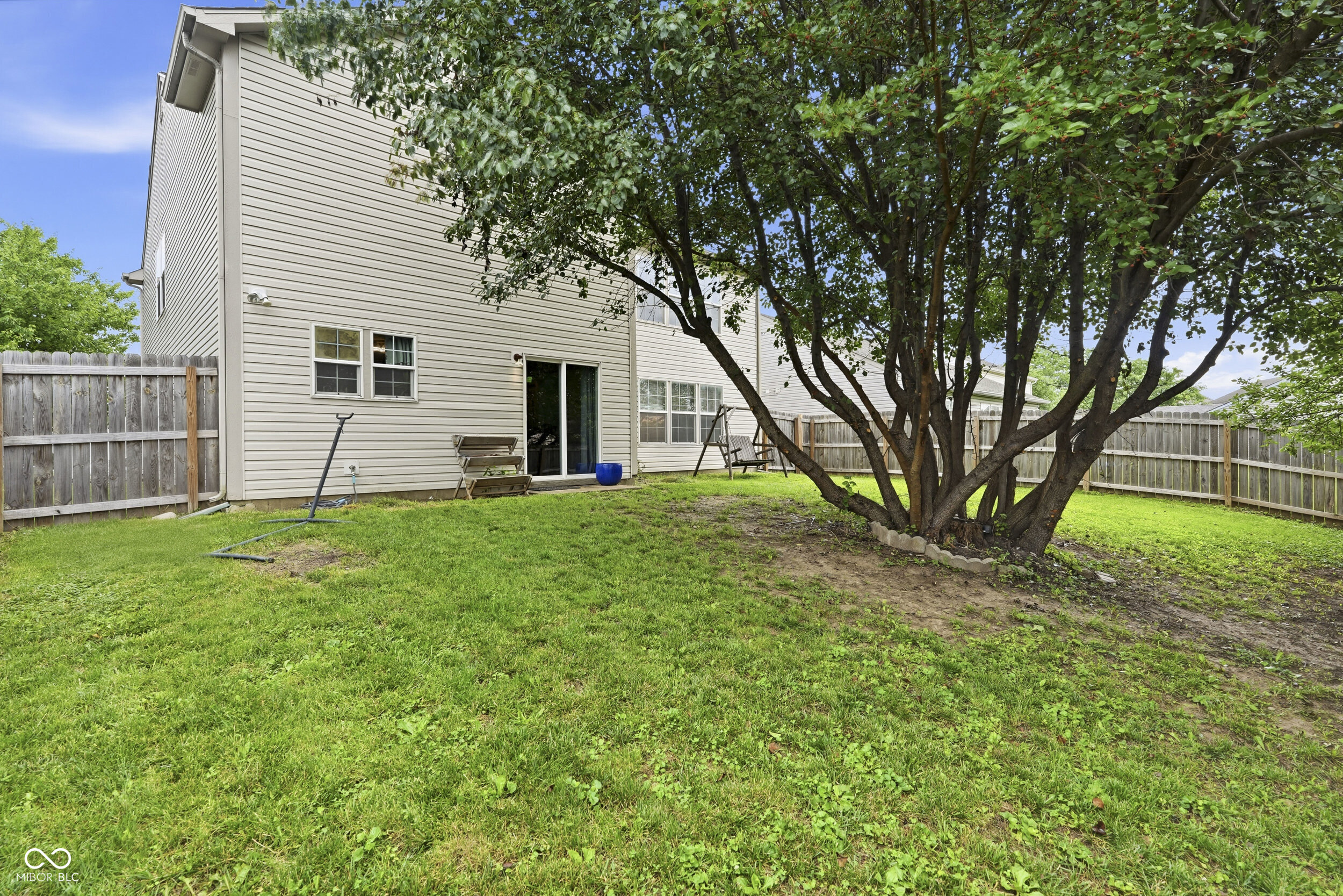 3915 Rosefinch Circle