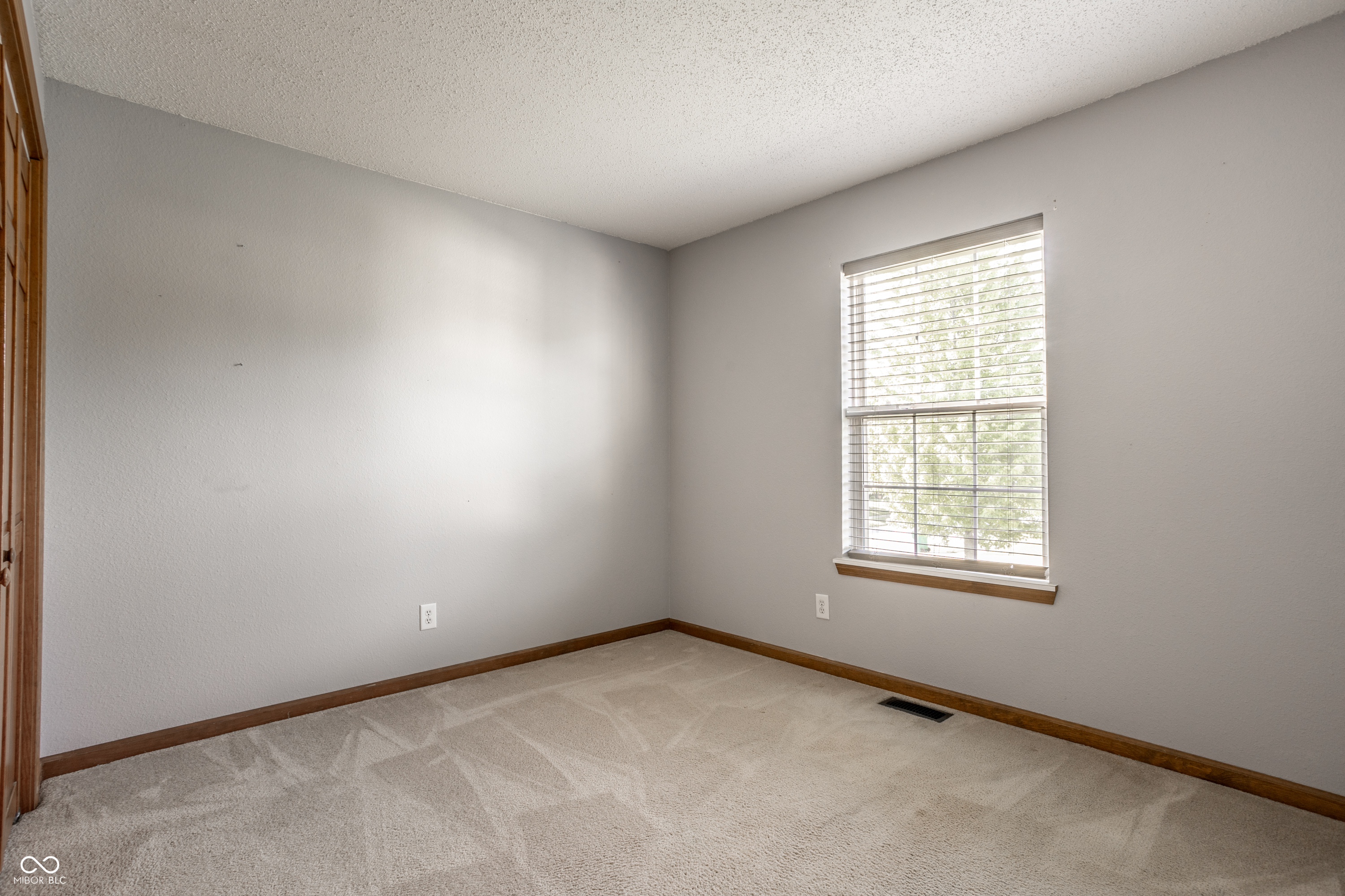 1203 Lindsey Lane