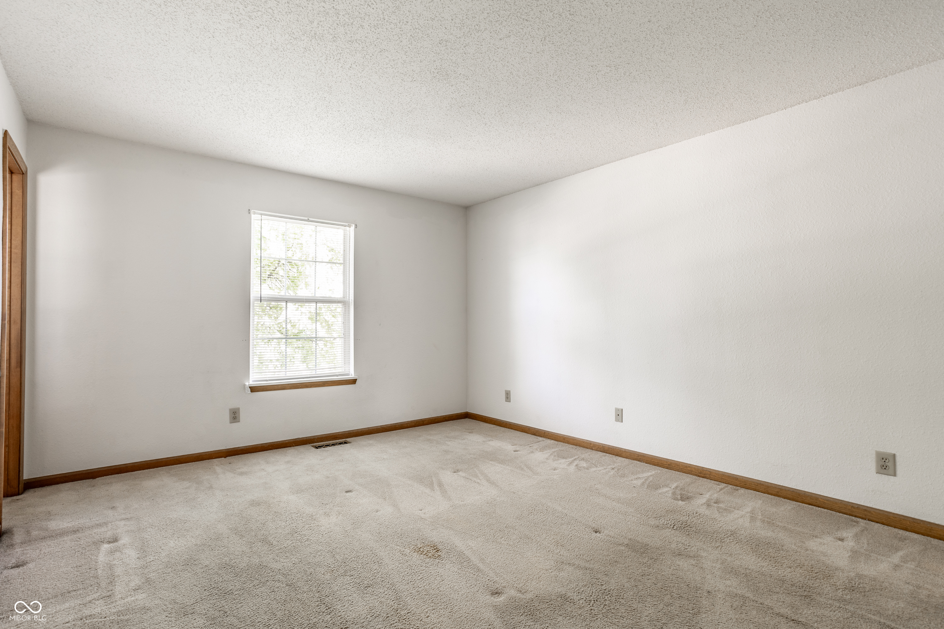 1203 Lindsey Lane