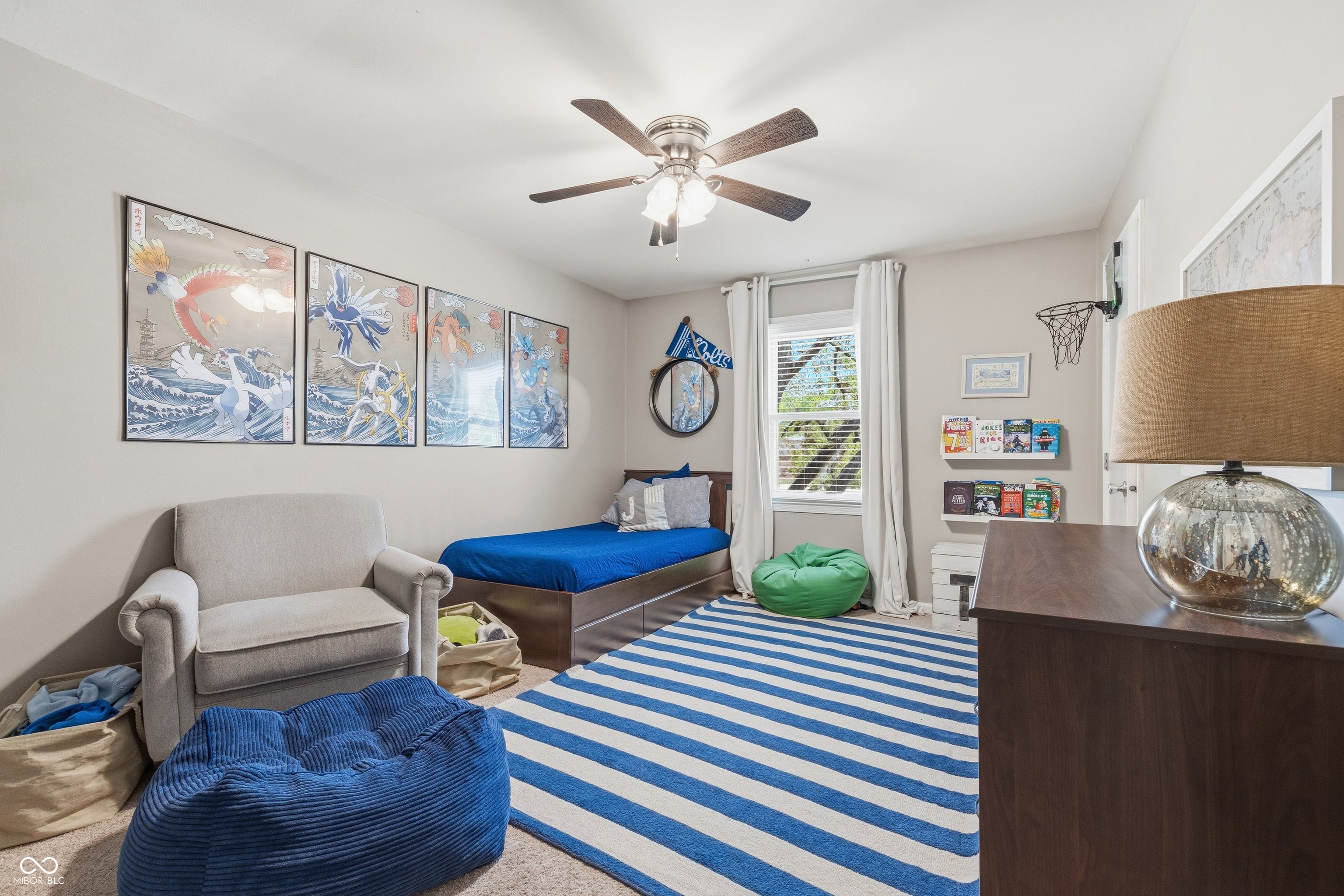 10716 W Lakeshore Drive