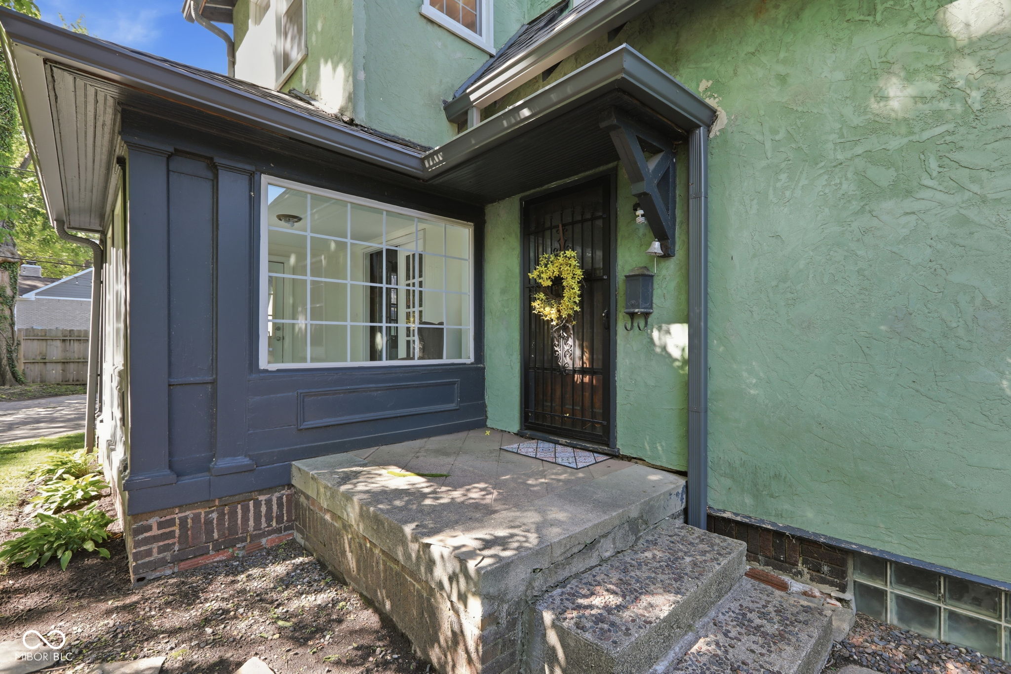 715 Kessler Blvd E Drive