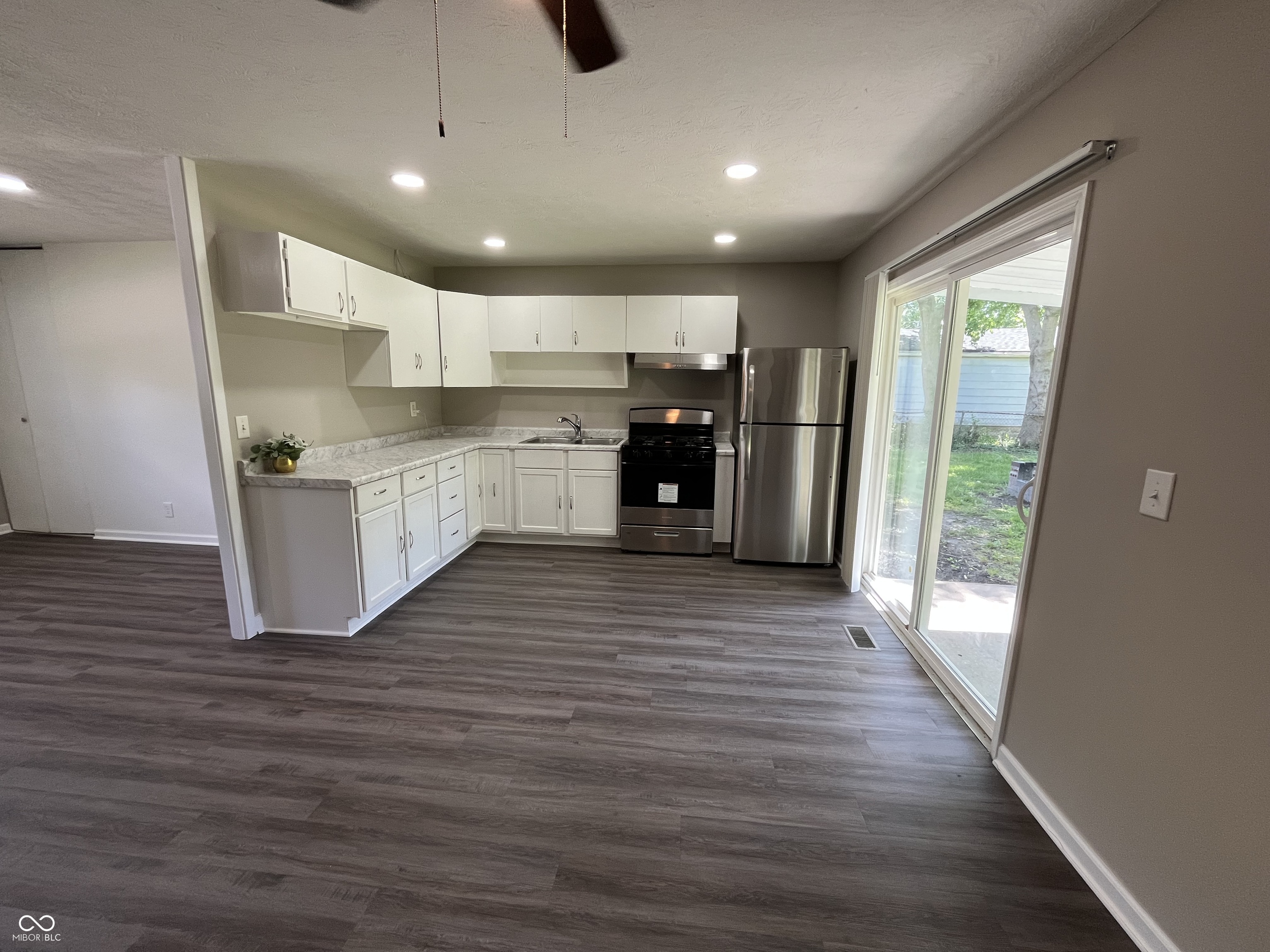 3914 Catalina Court