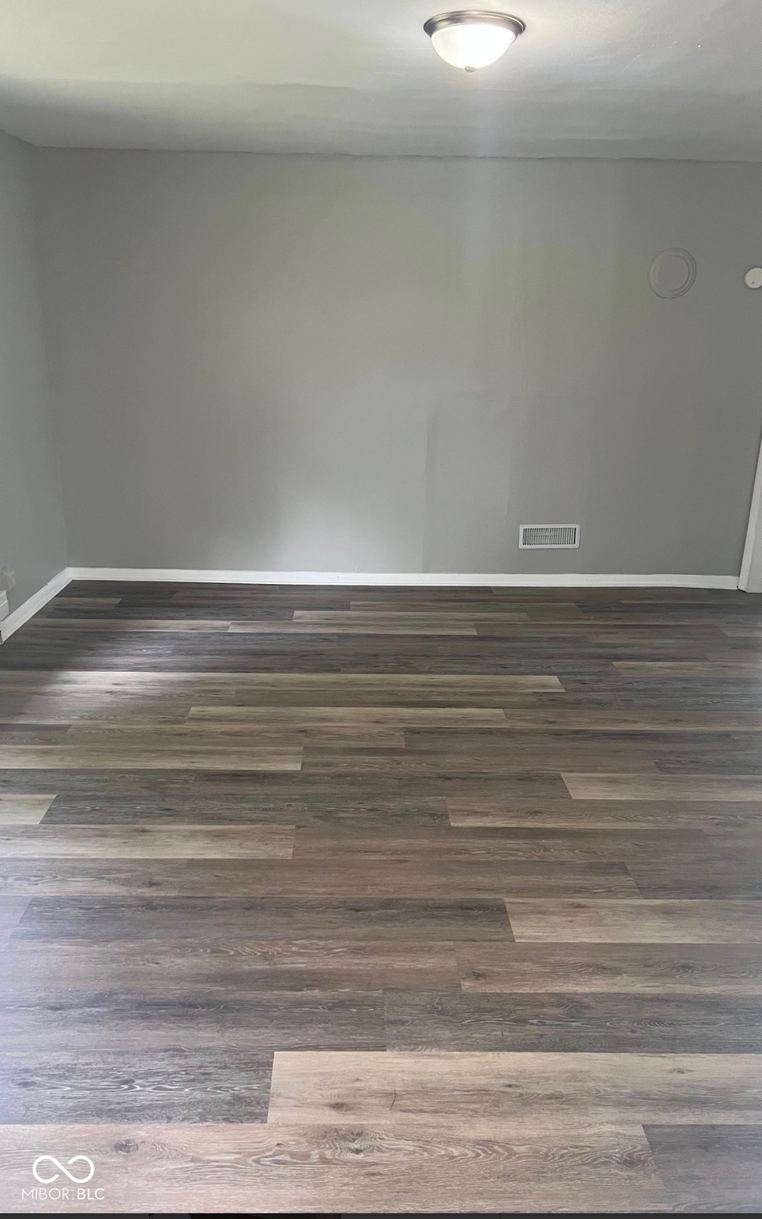 408 W Centennial Avenue