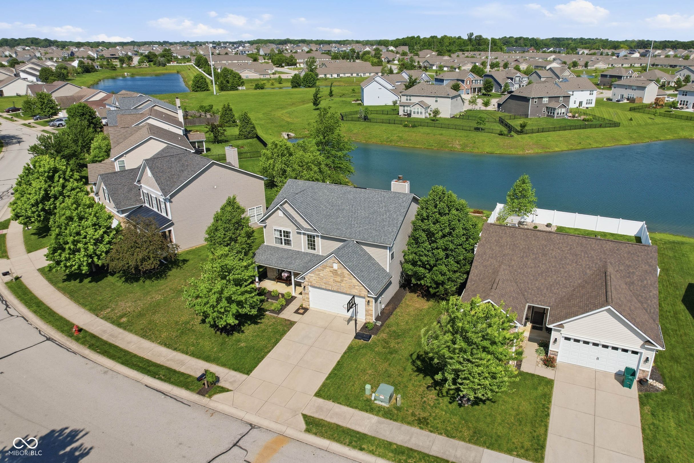4634 Amesbury Place