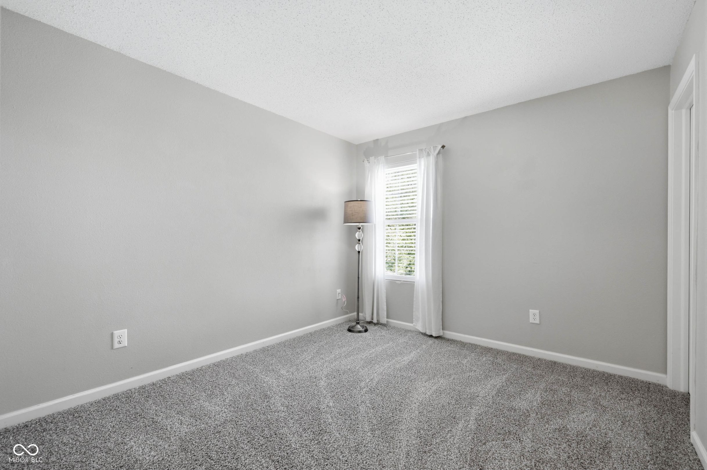 4634 Amesbury Place