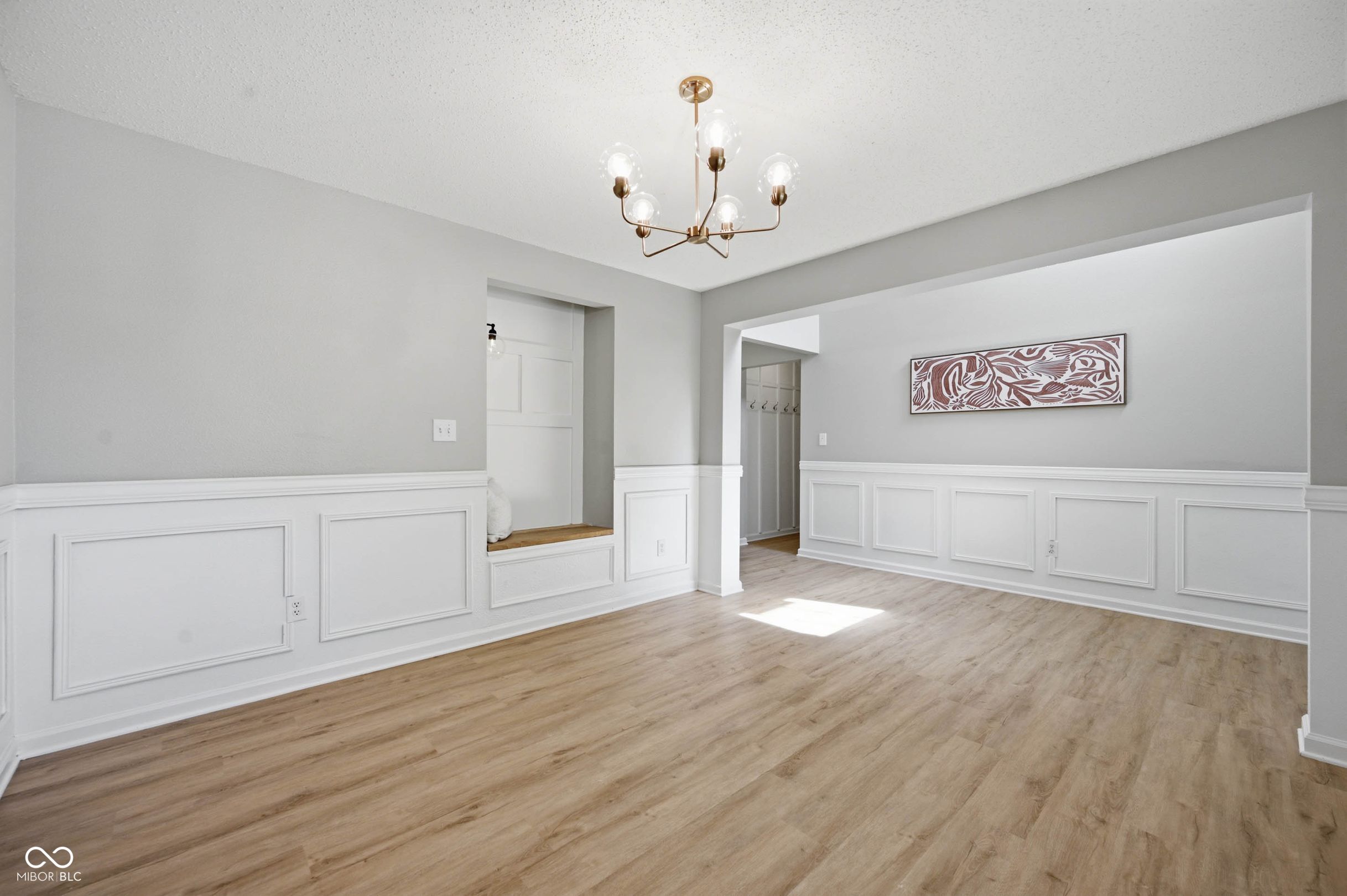 4634 Amesbury Place