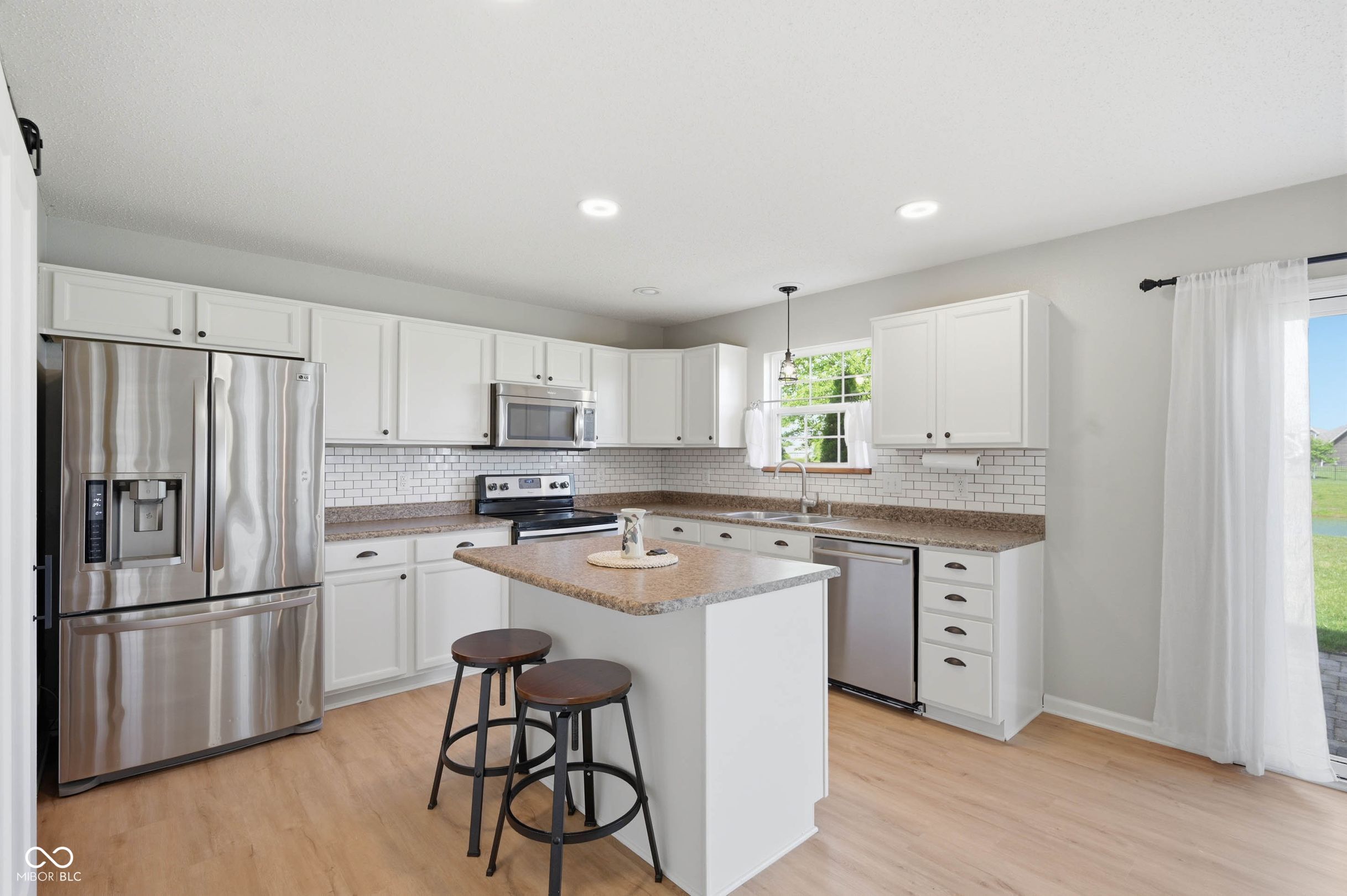 4634 Amesbury Place
