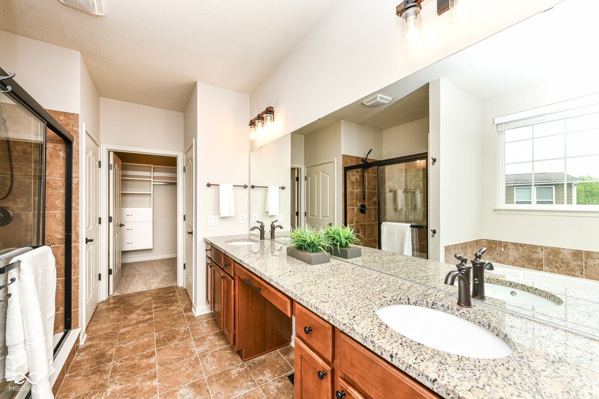 14375 Pendragon Way