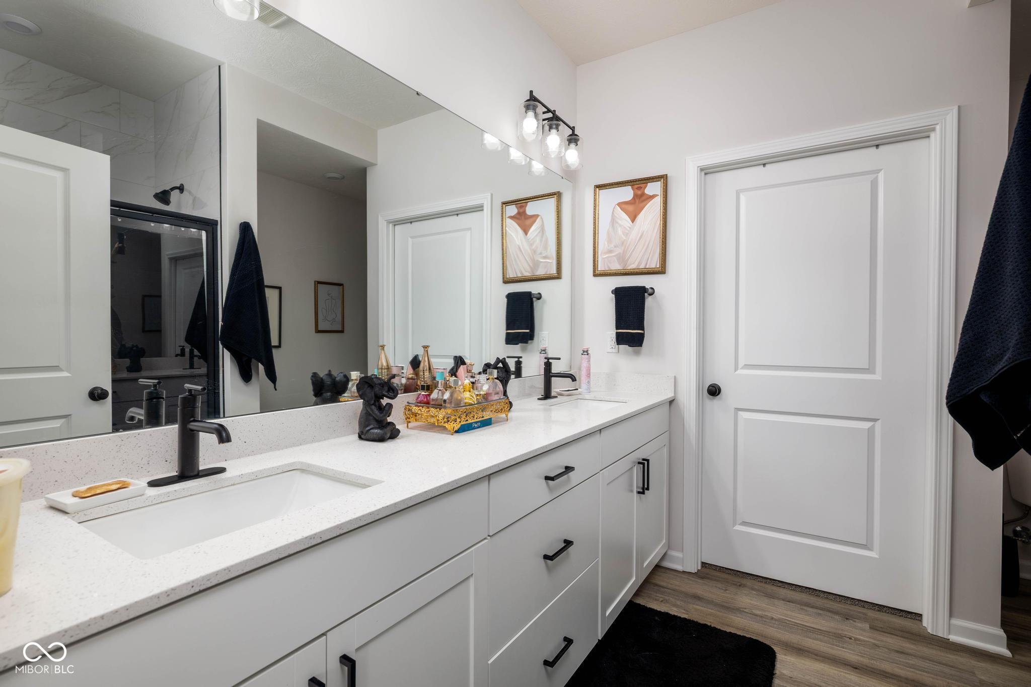 3922 Holly Brook Drive