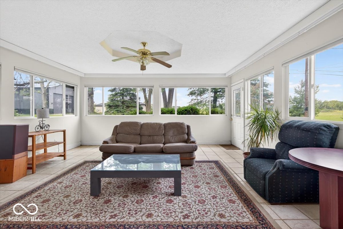 909 Cardinal Drive