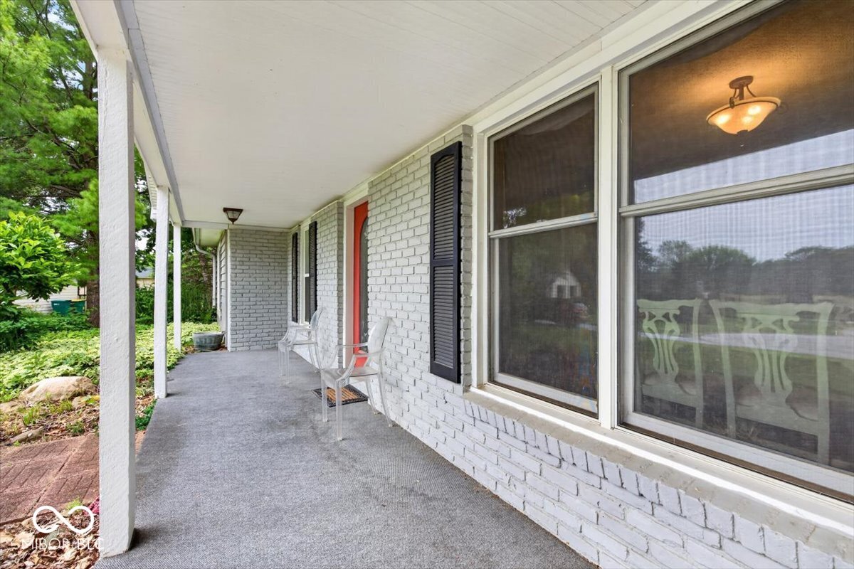 909 Cardinal Drive