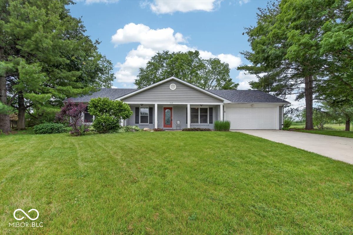 909 Cardinal Drive