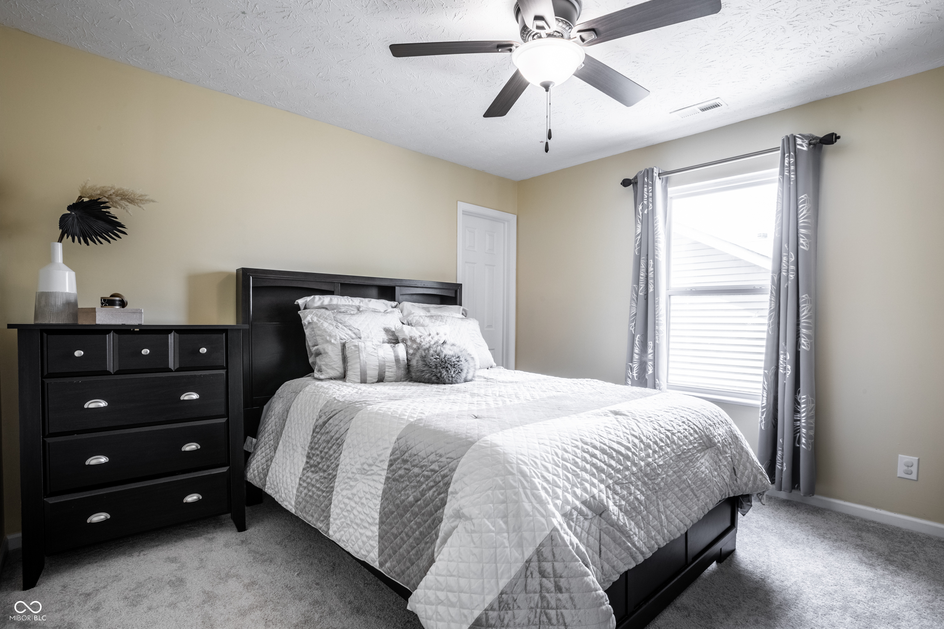 1043 Lichfield Lane
