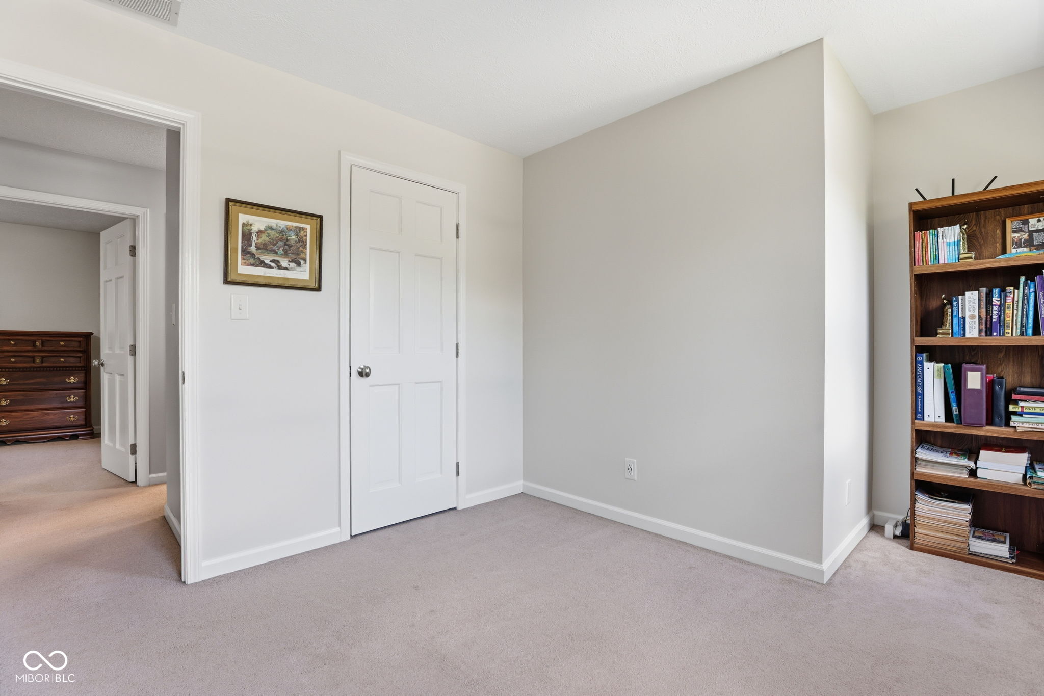 143 Hollowview Drive