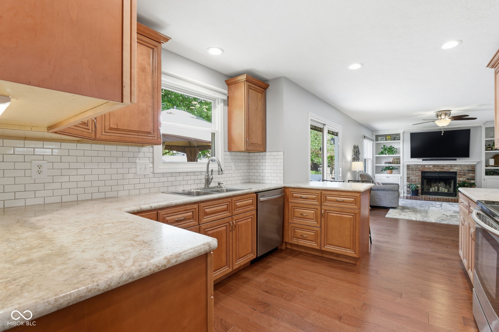 143 Hollowview Drive