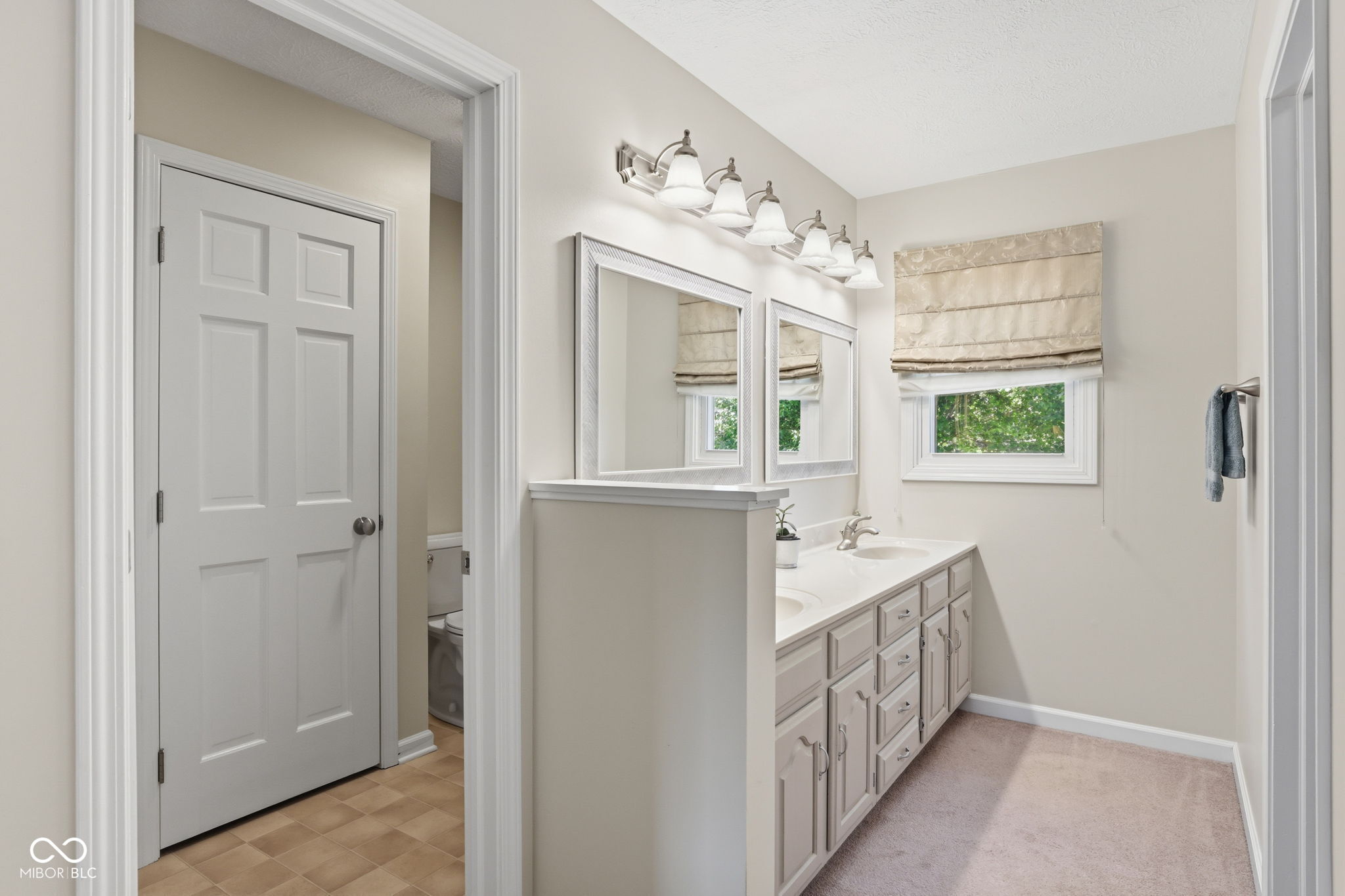 143 Hollowview Drive