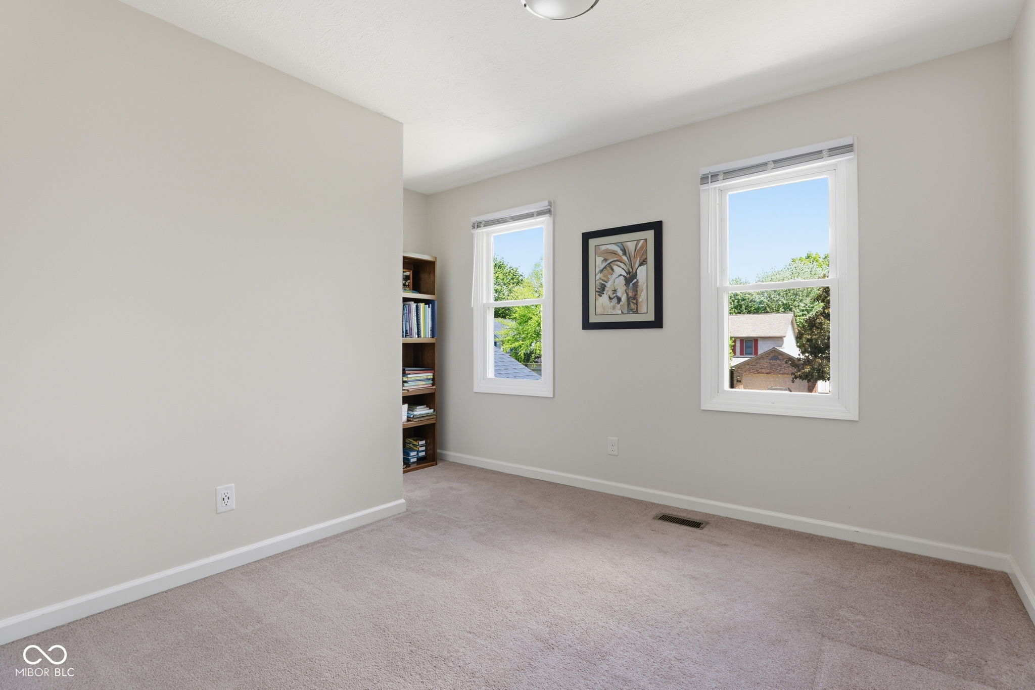 143 Hollowview Drive
