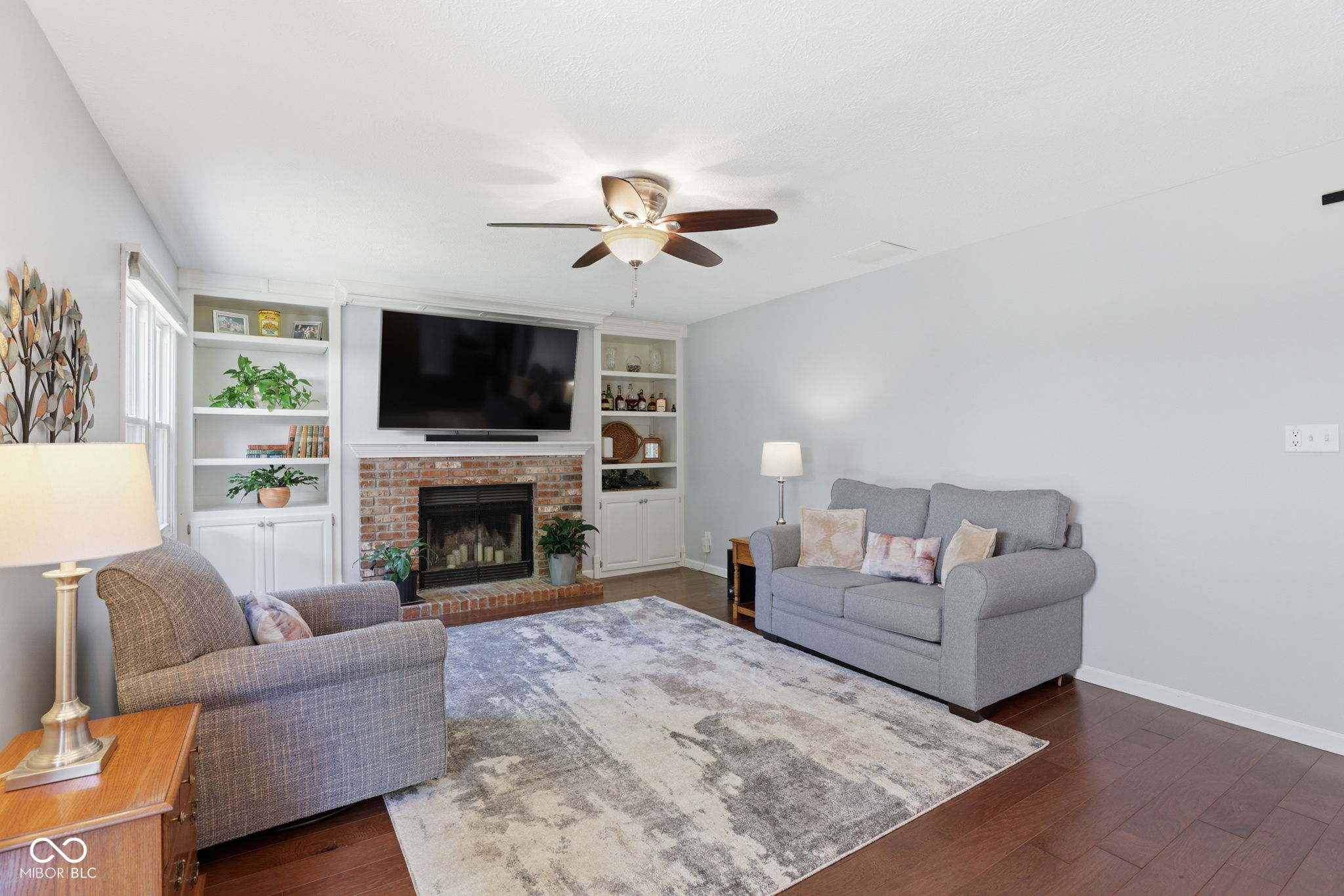 143 Hollowview Drive