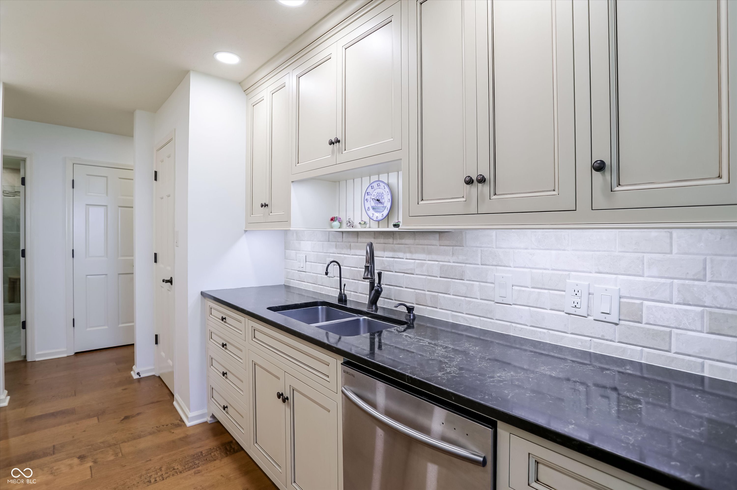 9543 Cedar Springs Drive