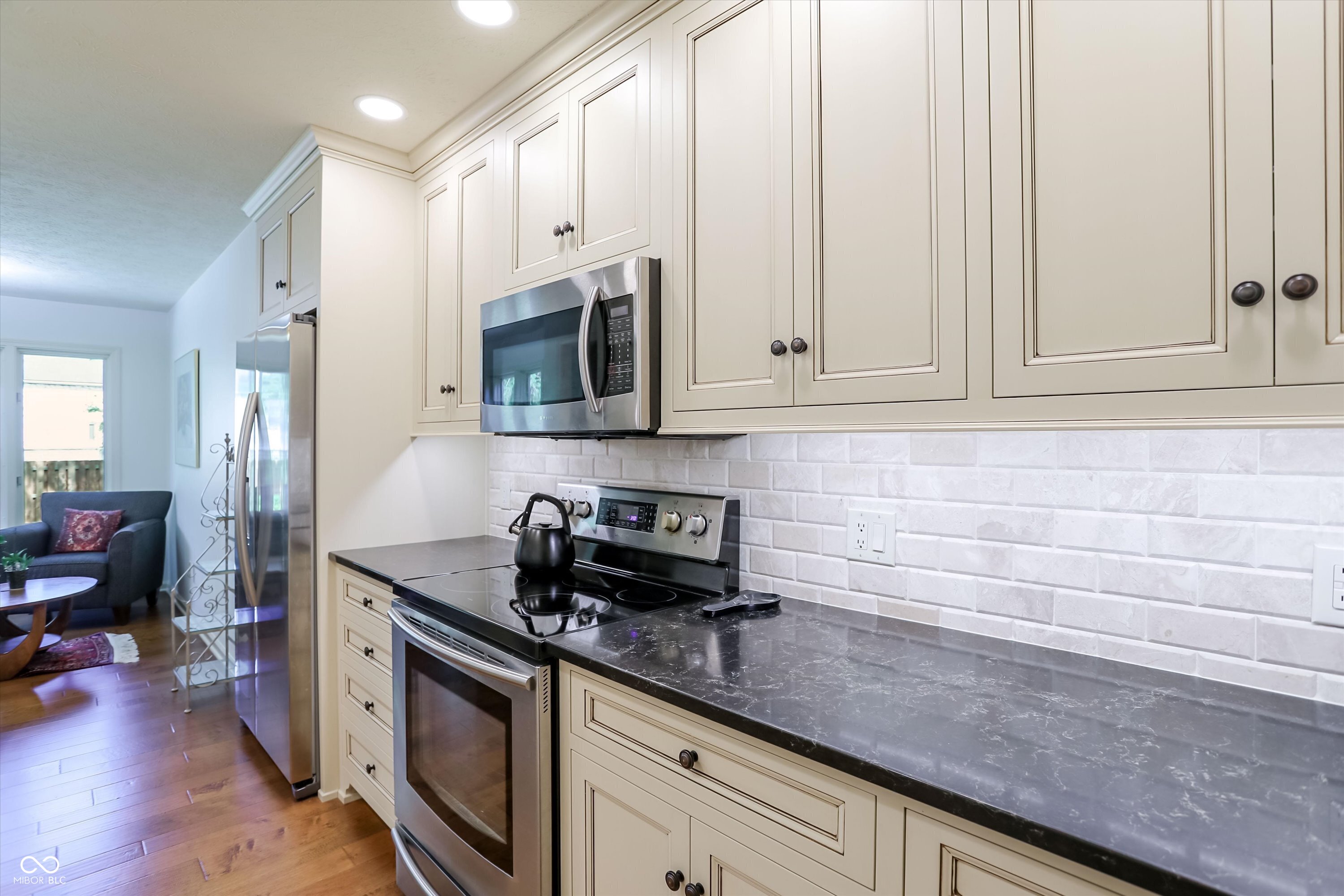 9543 Cedar Springs Drive