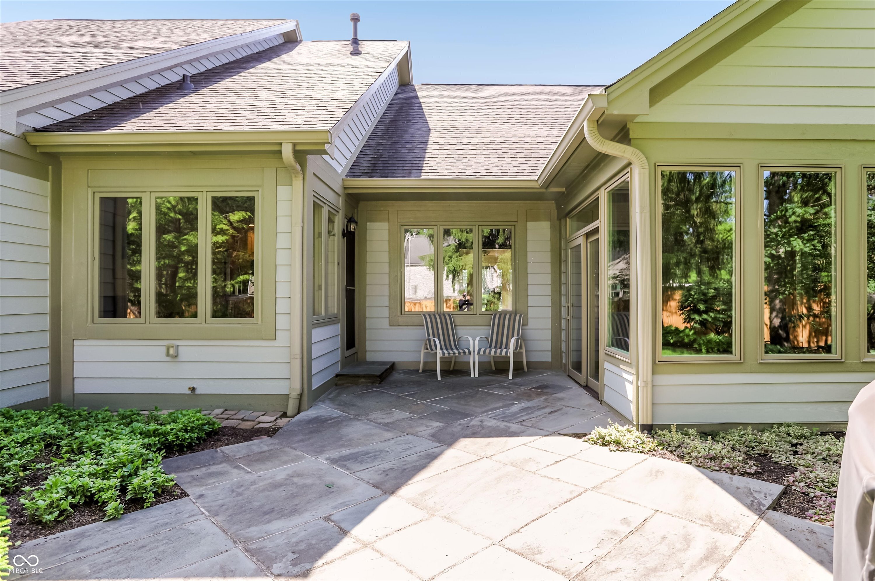 9543 Cedar Springs Drive