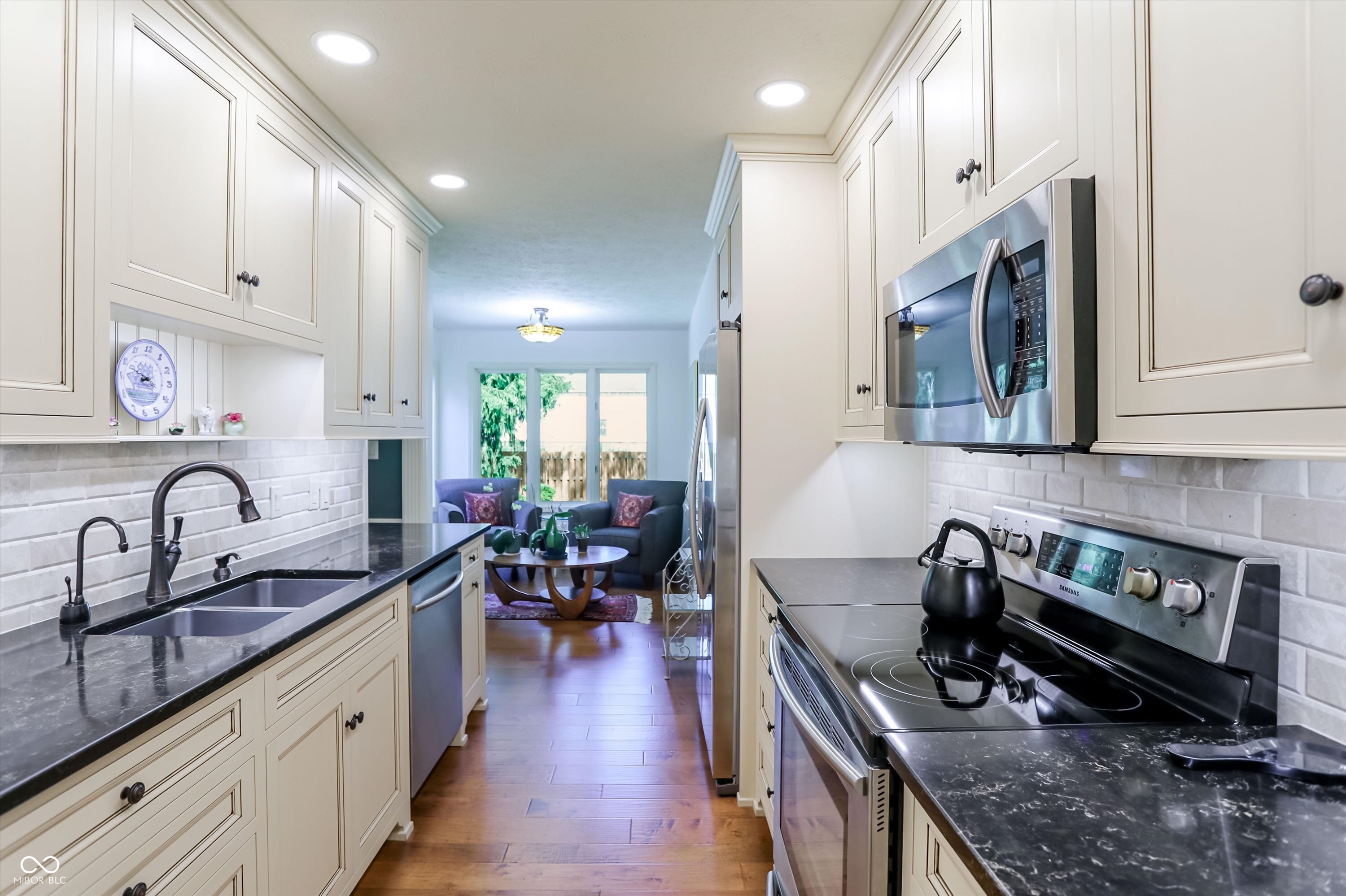 9543 Cedar Springs Drive
