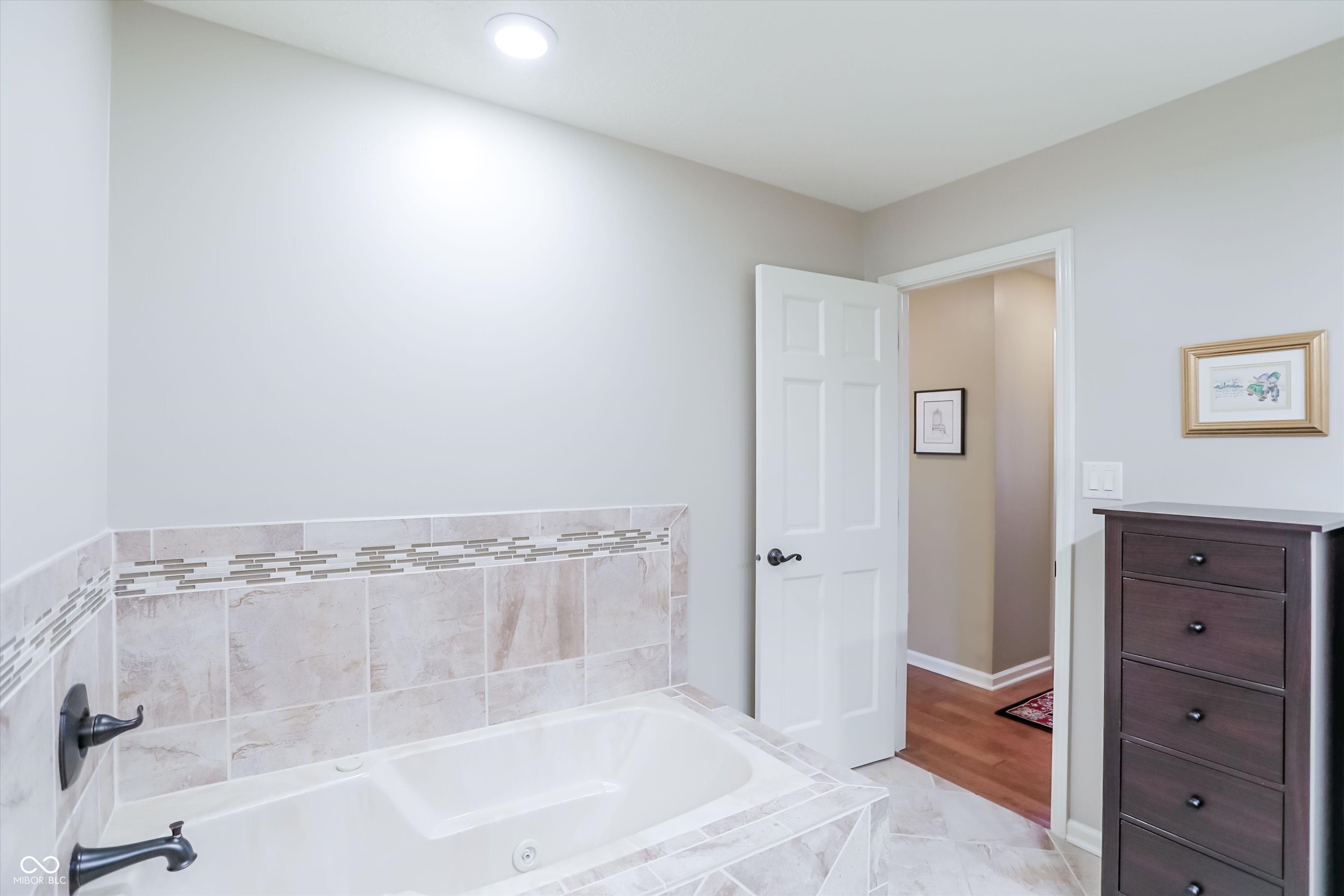 9543 Cedar Springs Drive